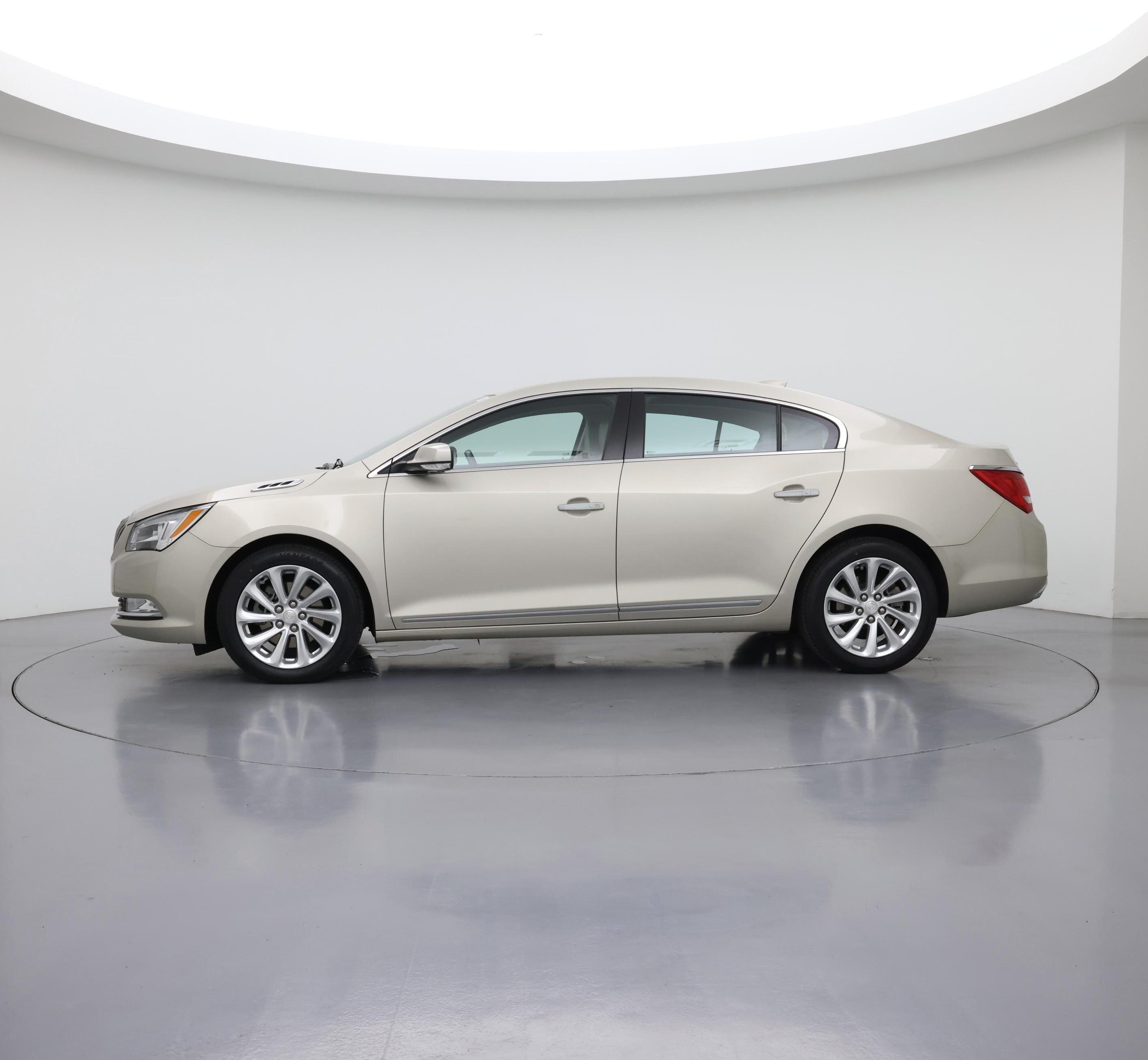 Thumbnail: 2016 Buick LaCrosse - 3