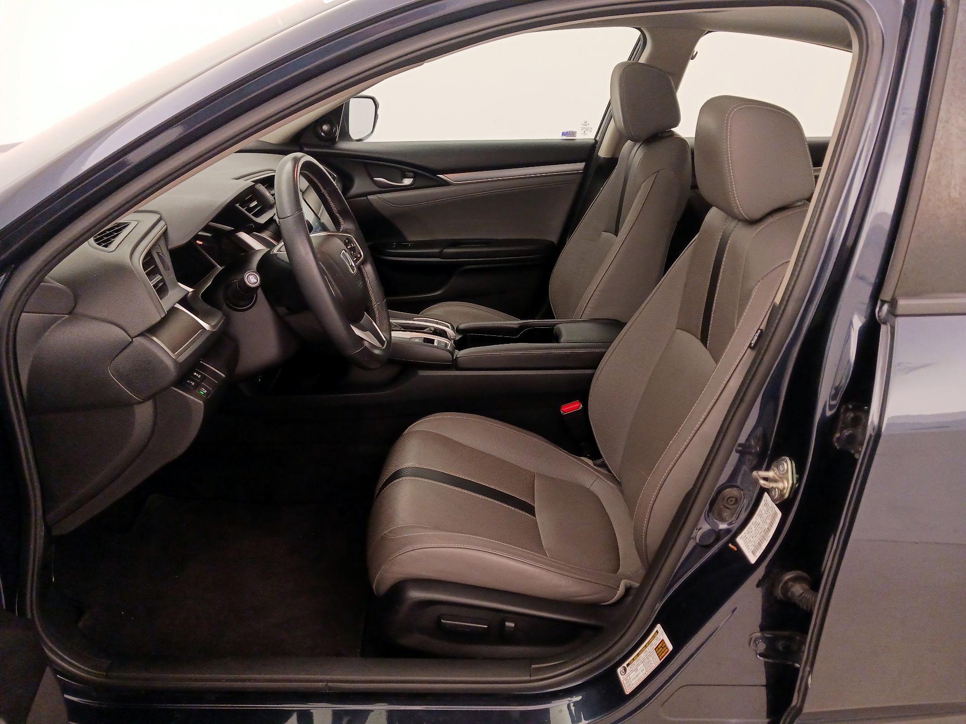 Thumbnail: 2016 Honda Civic - 11
