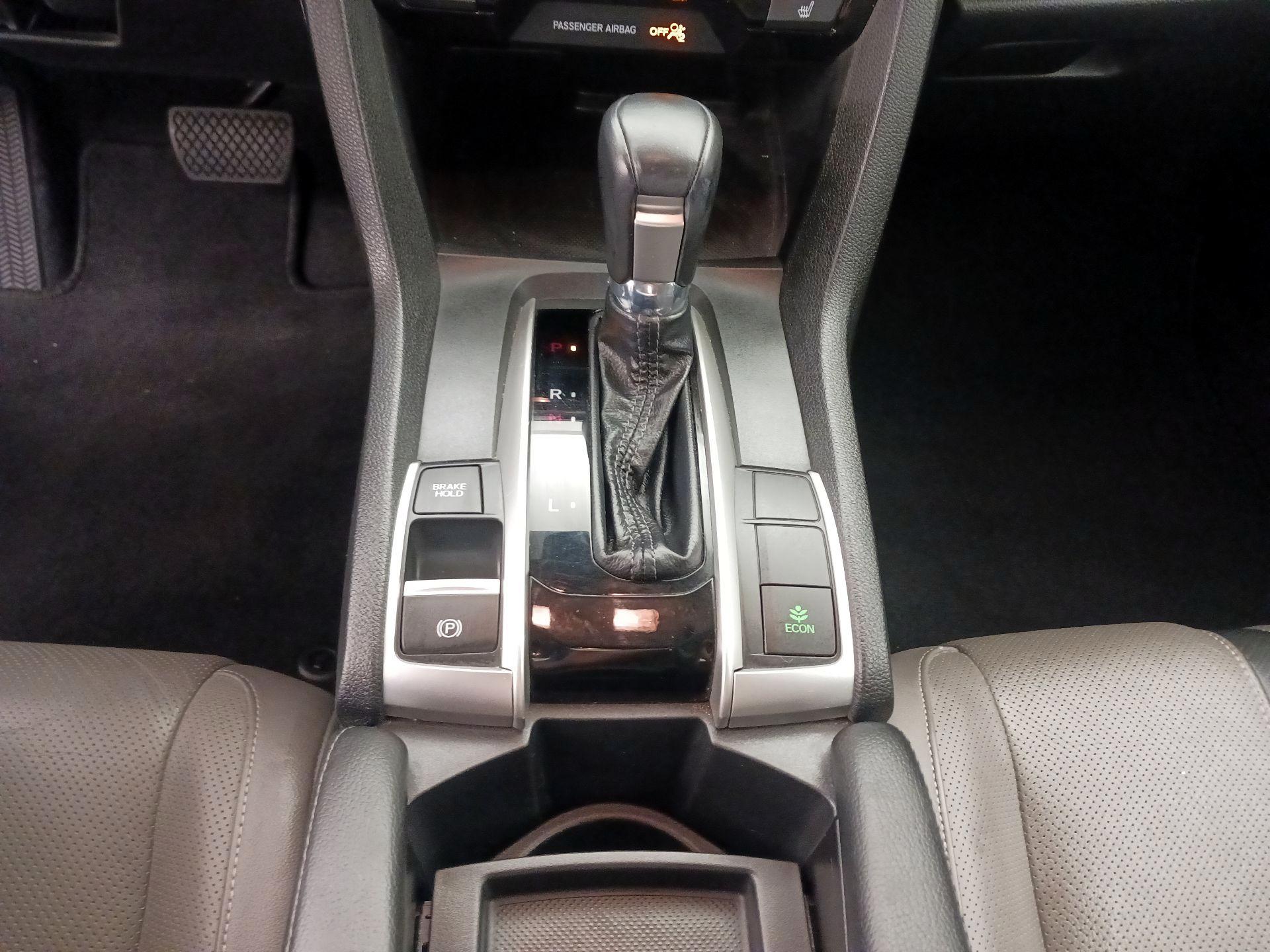 Thumbnail: 2016 Honda Civic - 17