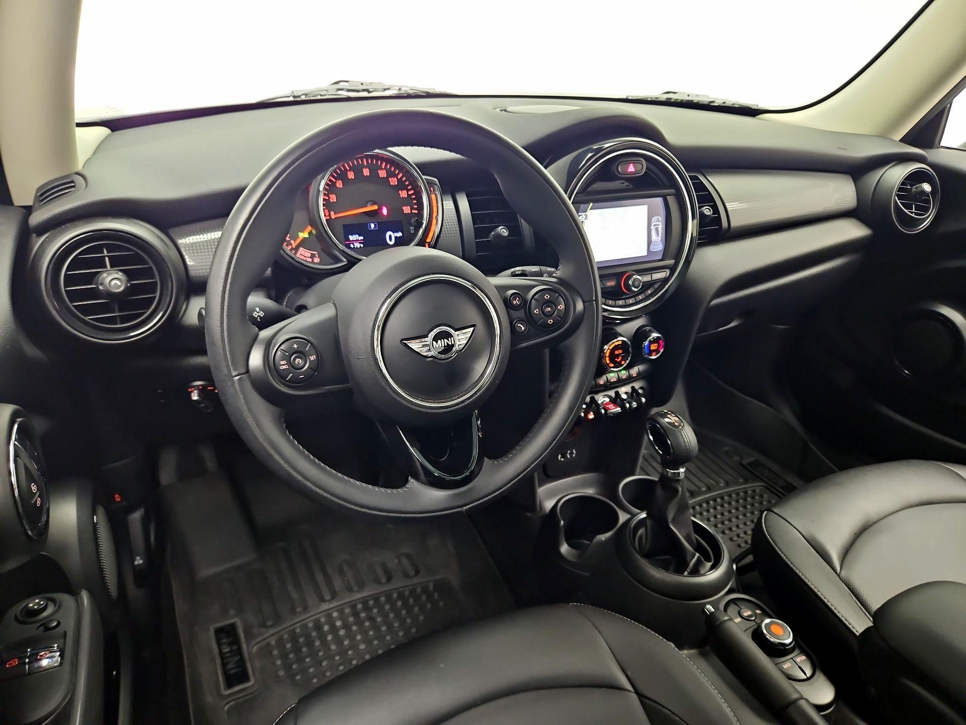 Thumbnail: 2018 MINI Cooper Hardtop - 9