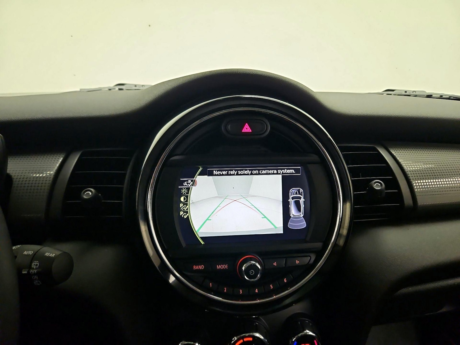 2018 MINI Cooper - Photo 14