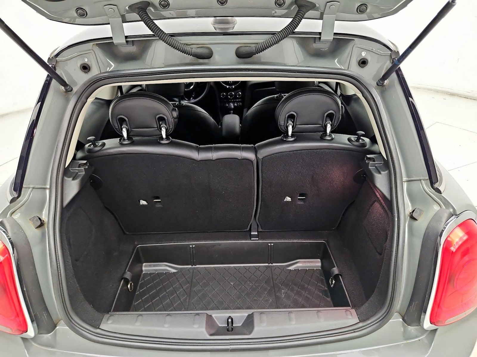 2018 MINI Cooper - Photo 18