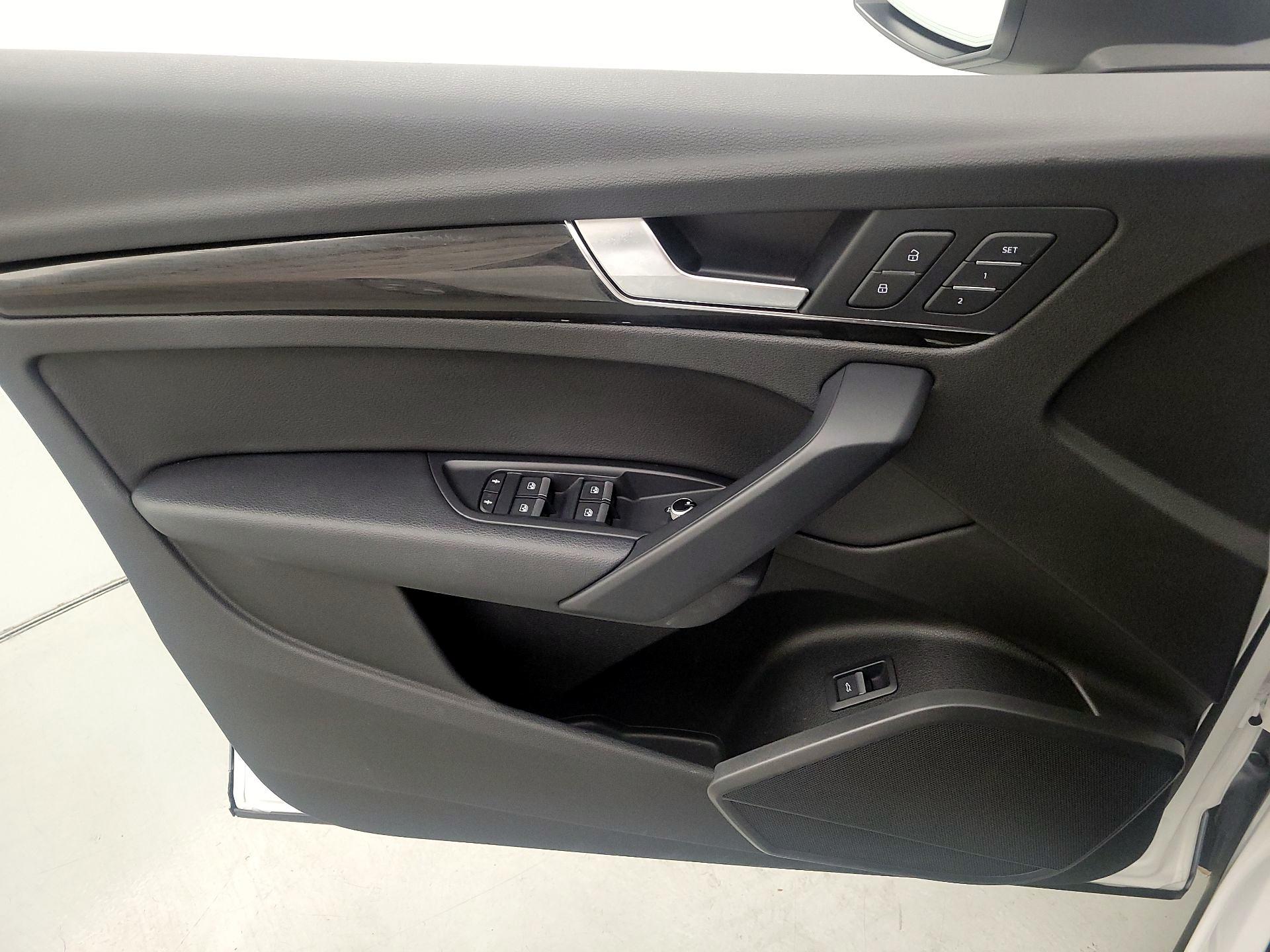 Thumbnail: 2019 Audi Q5 - 12