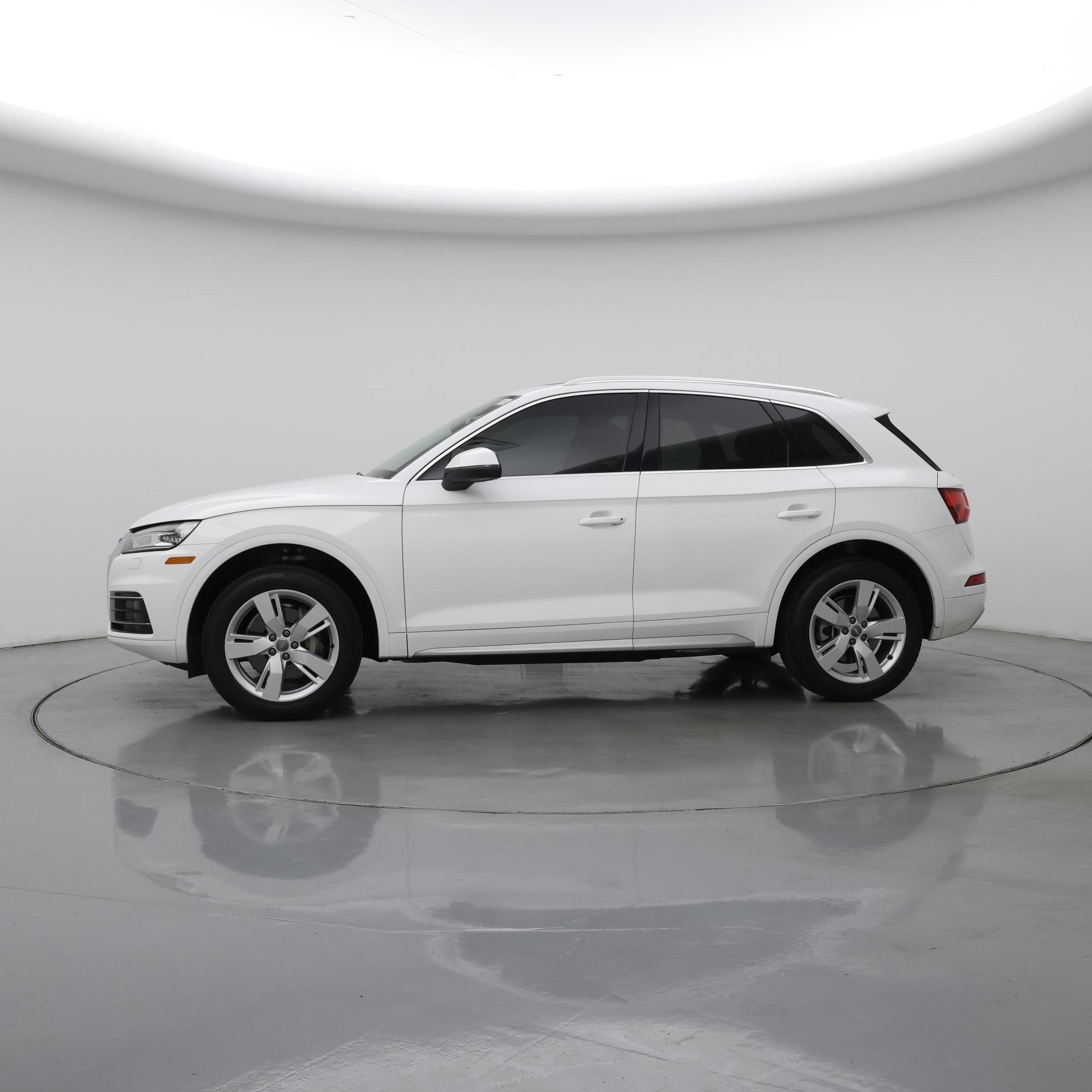 Thumbnail: 2019 Audi Q5 - 3