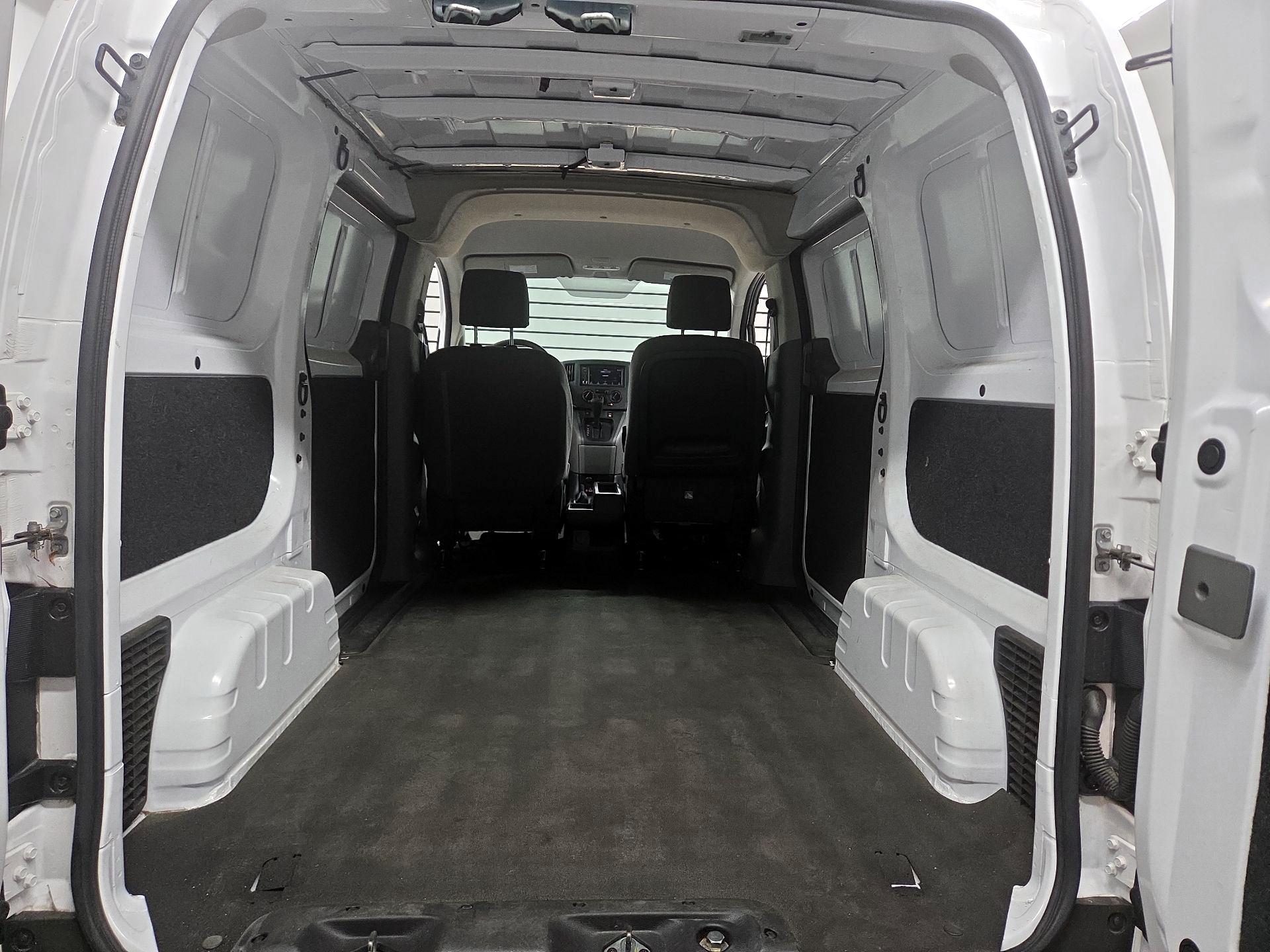 Thumbnail: 2021 Nissan NV200 - 16