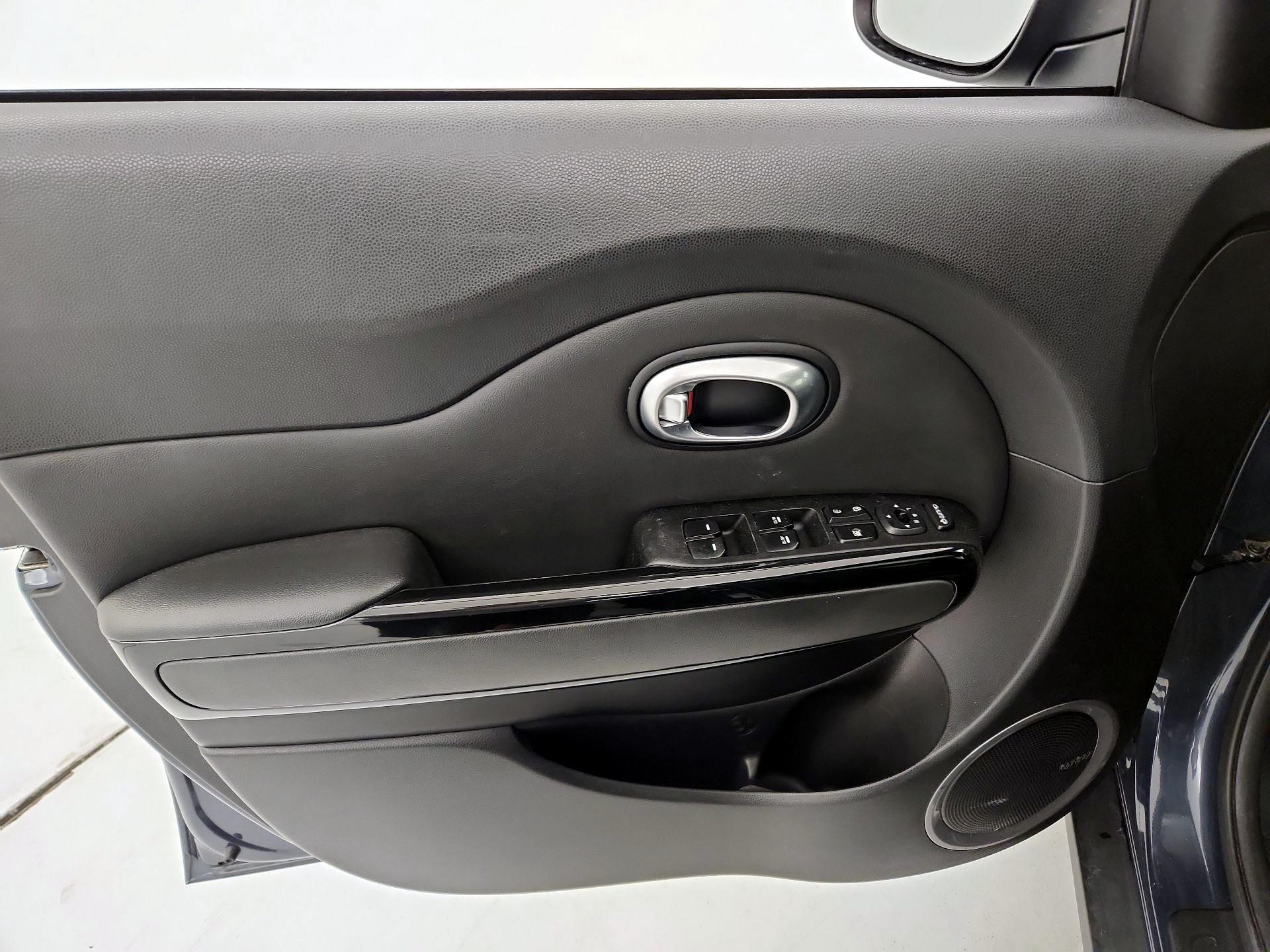 Thumbnail: 2014 Kia Soul - 12