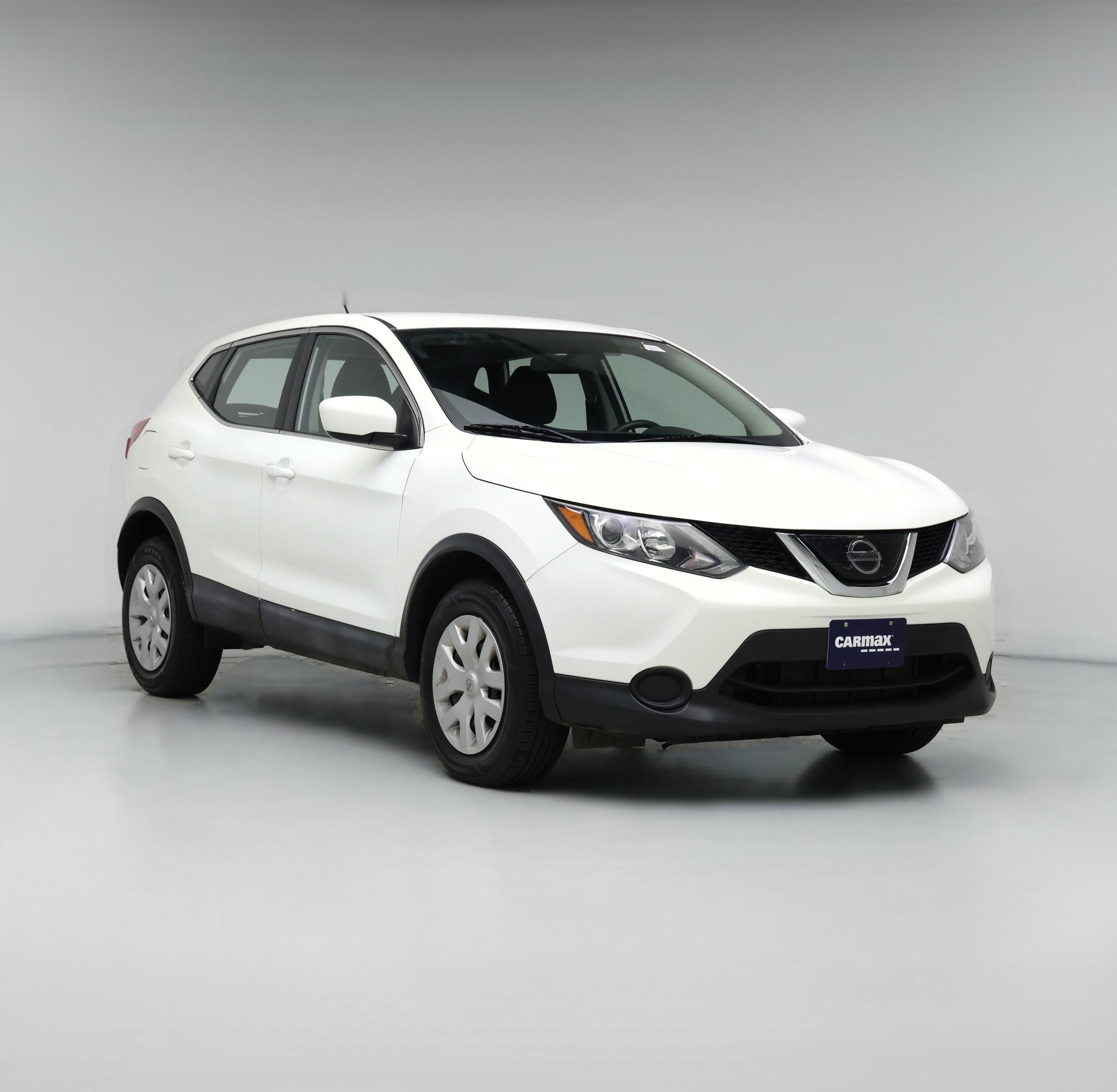 Thumbnail: 2019 Nissan Rogue Sport - 1
