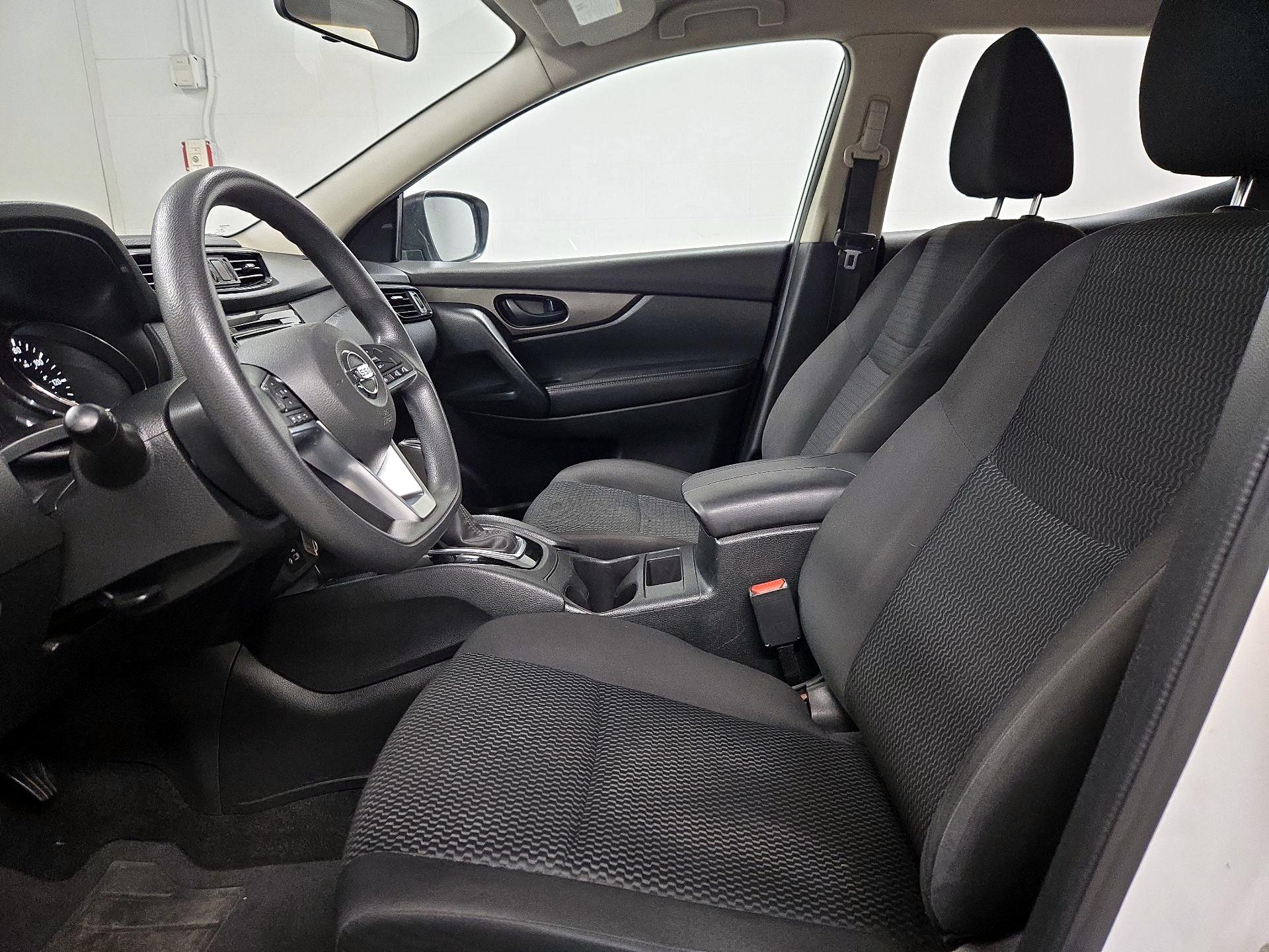 Thumbnail: 2019 Nissan Rogue Sport - 11