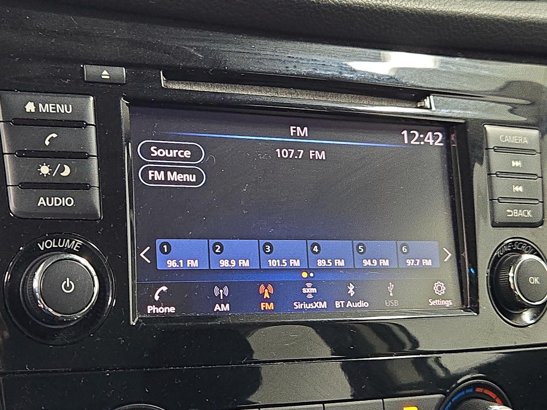 Thumbnail: 2019 Nissan Rogue Sport - 15