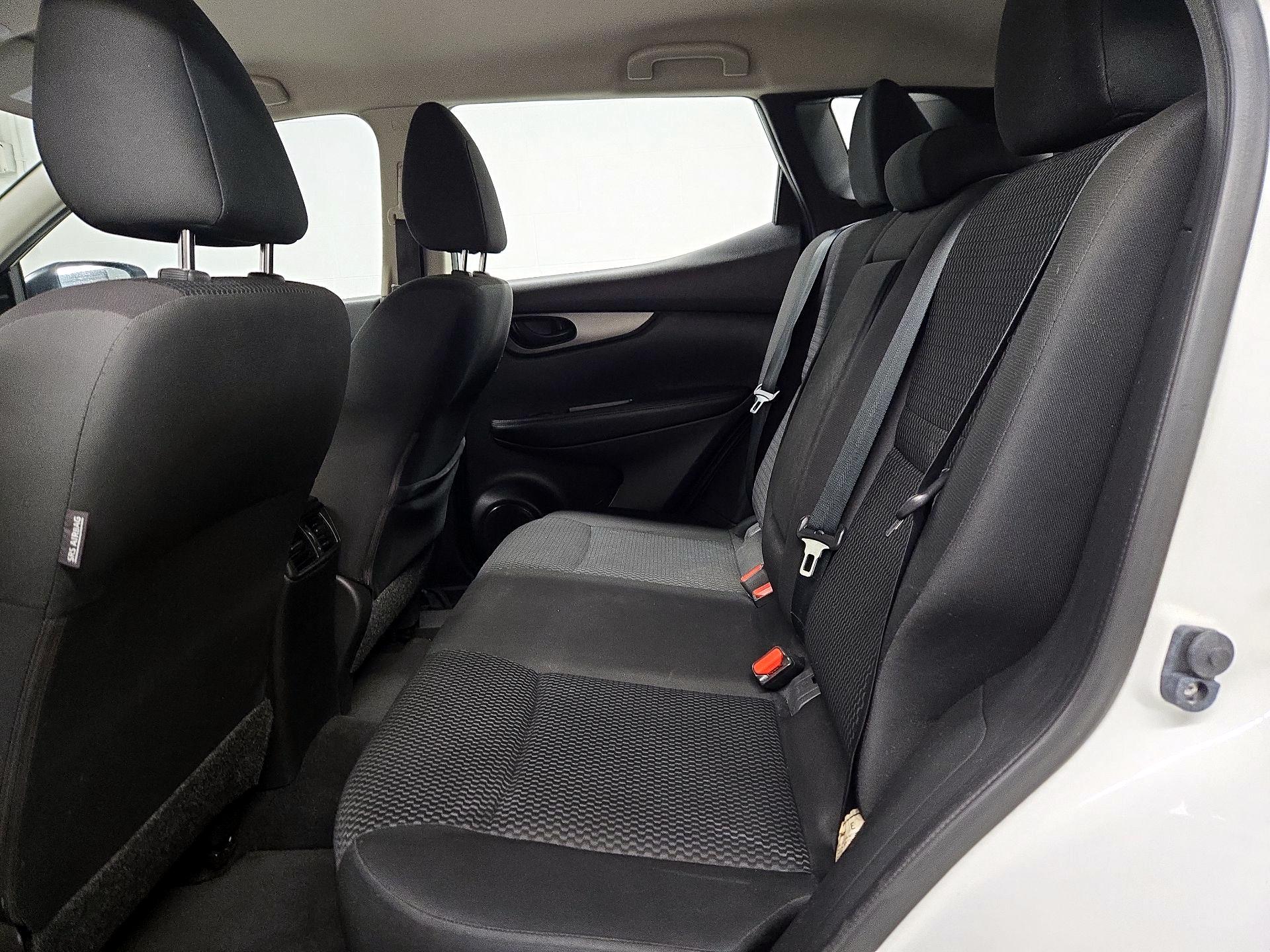 Thumbnail: 2019 Nissan Rogue Sport - 19