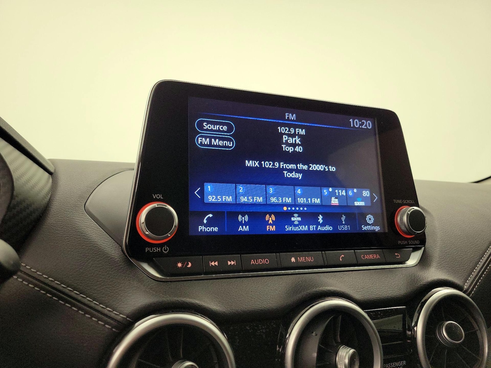 2025 Nissan Sentra SV - Photo 16