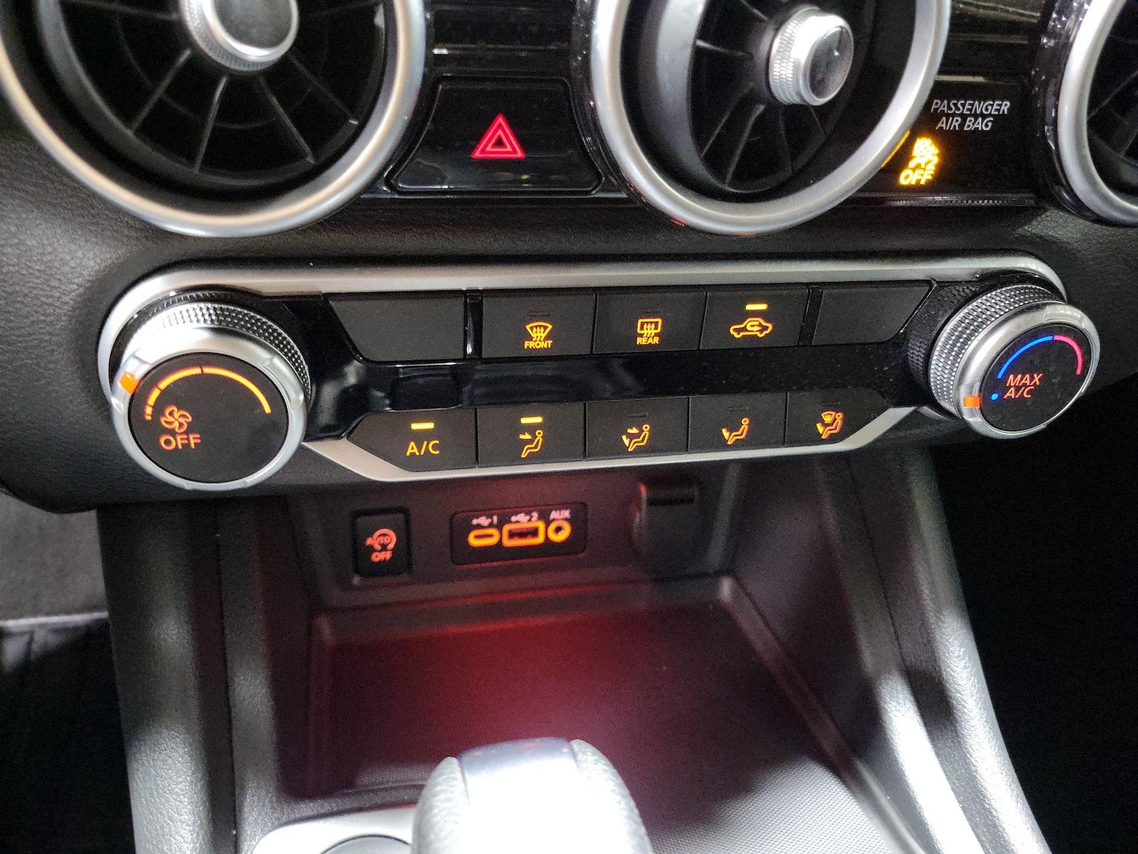 2025 Nissan Sentra SV - Photo 17