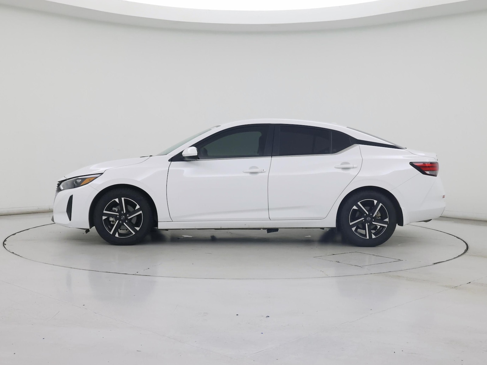2025 Nissan Sentra SV - Photo 4