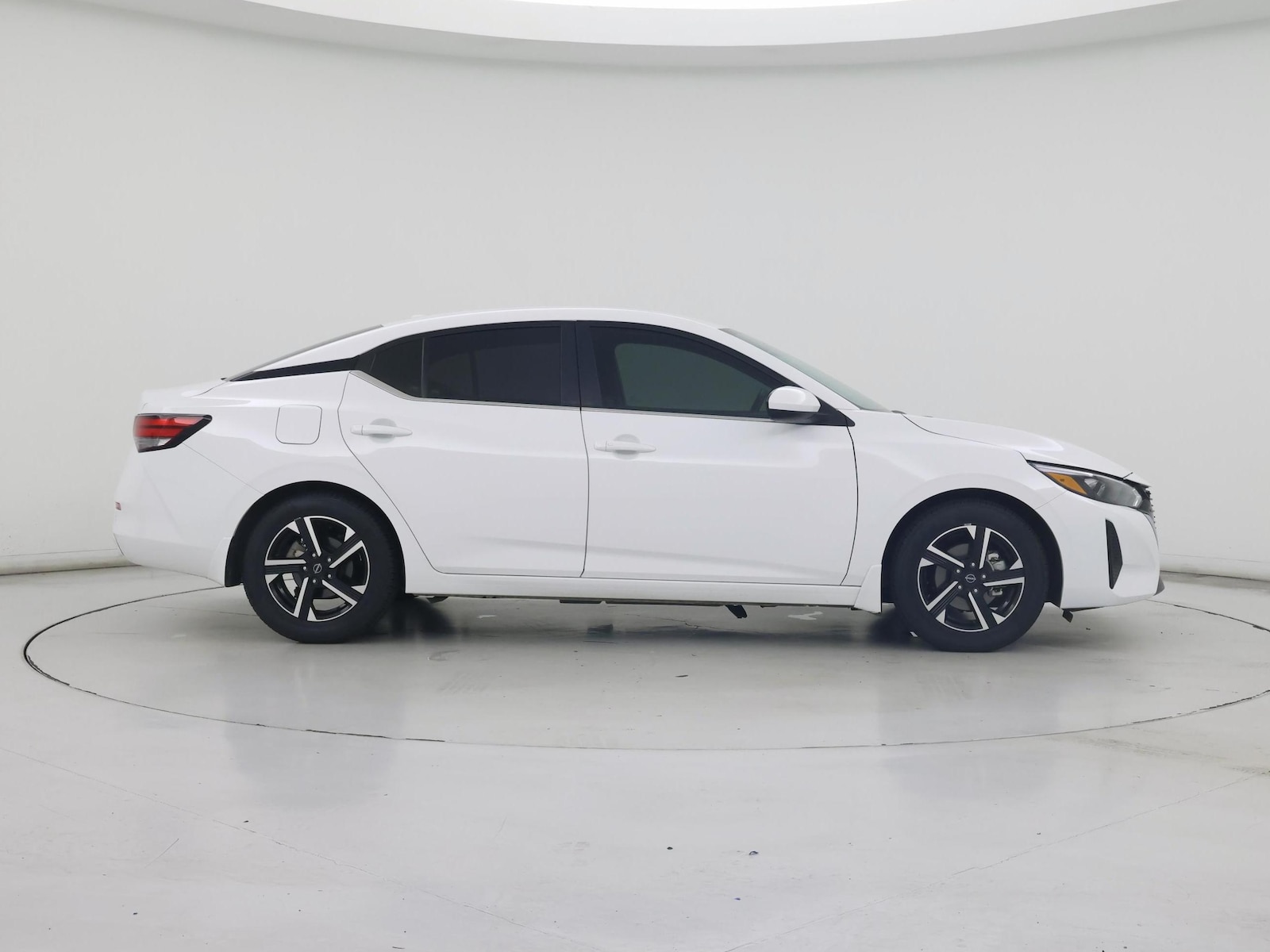 2025 Nissan Sentra SV - Photo 8