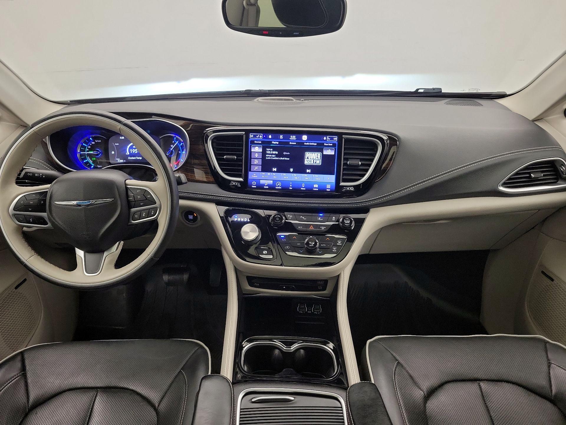 Thumbnail: 2021 Chrysler Pacifica - 9