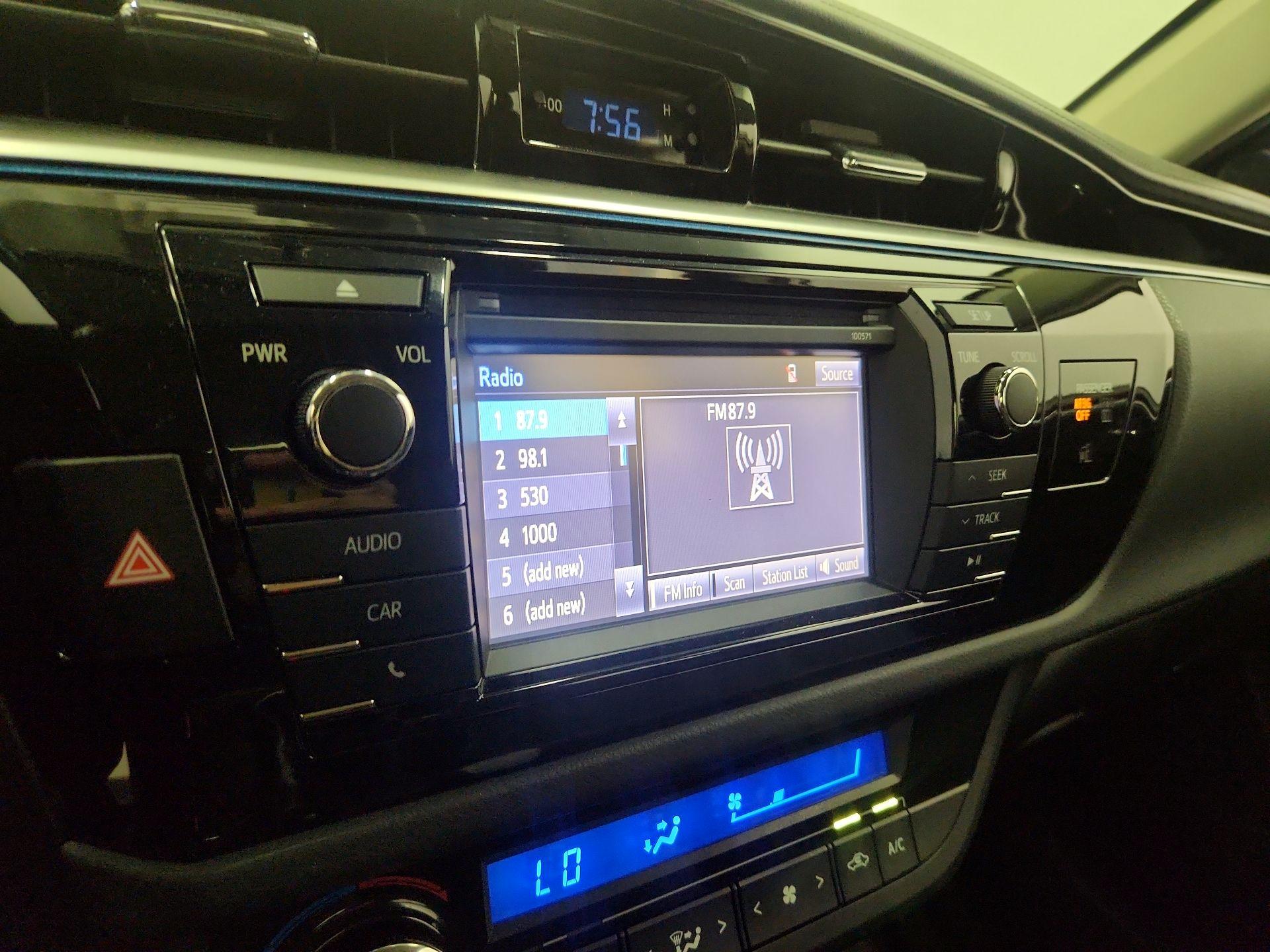 Thumbnail: 2016 Toyota Corolla - 15