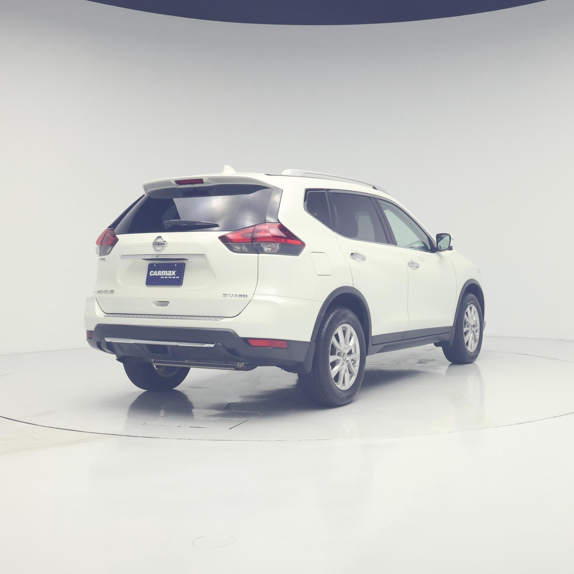 Thumbnail: 2017 Nissan Rogue - 8