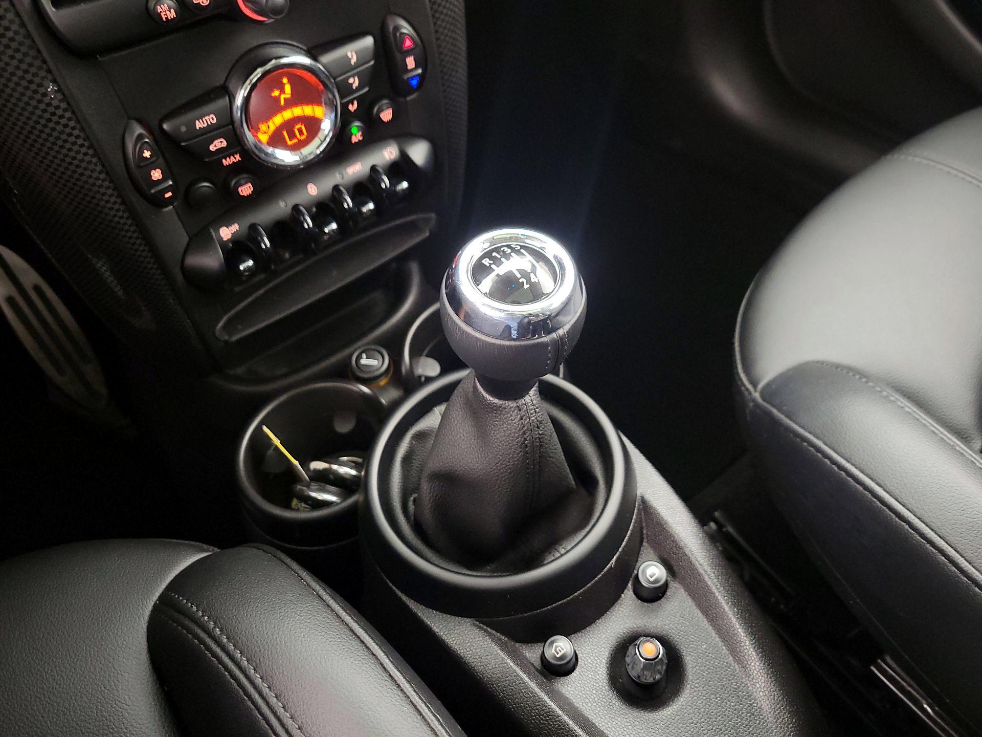 Thumbnail: 2016 MINI Cooper Countryman - 15