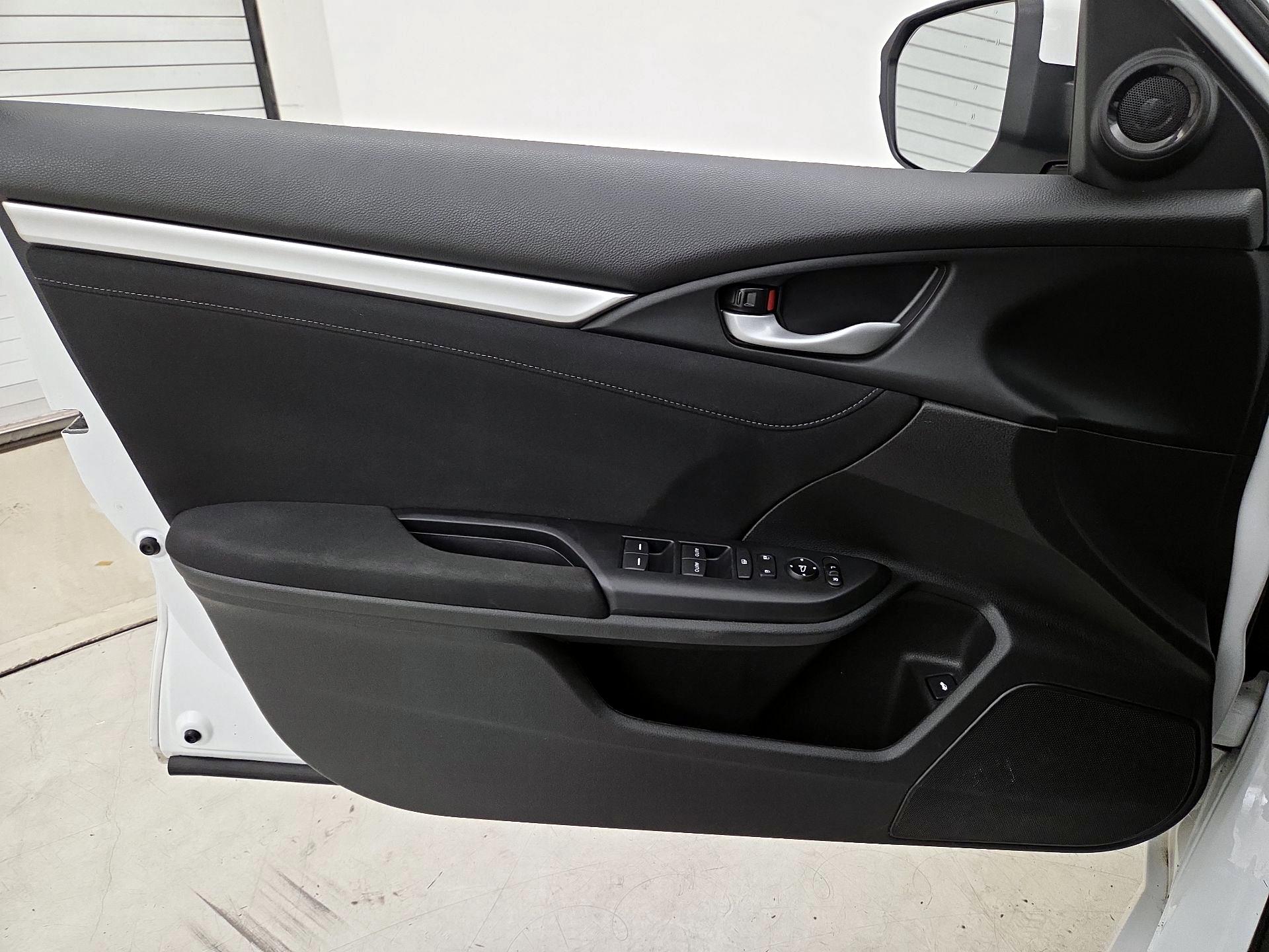 Thumbnail: 2019 Honda Civic - 12