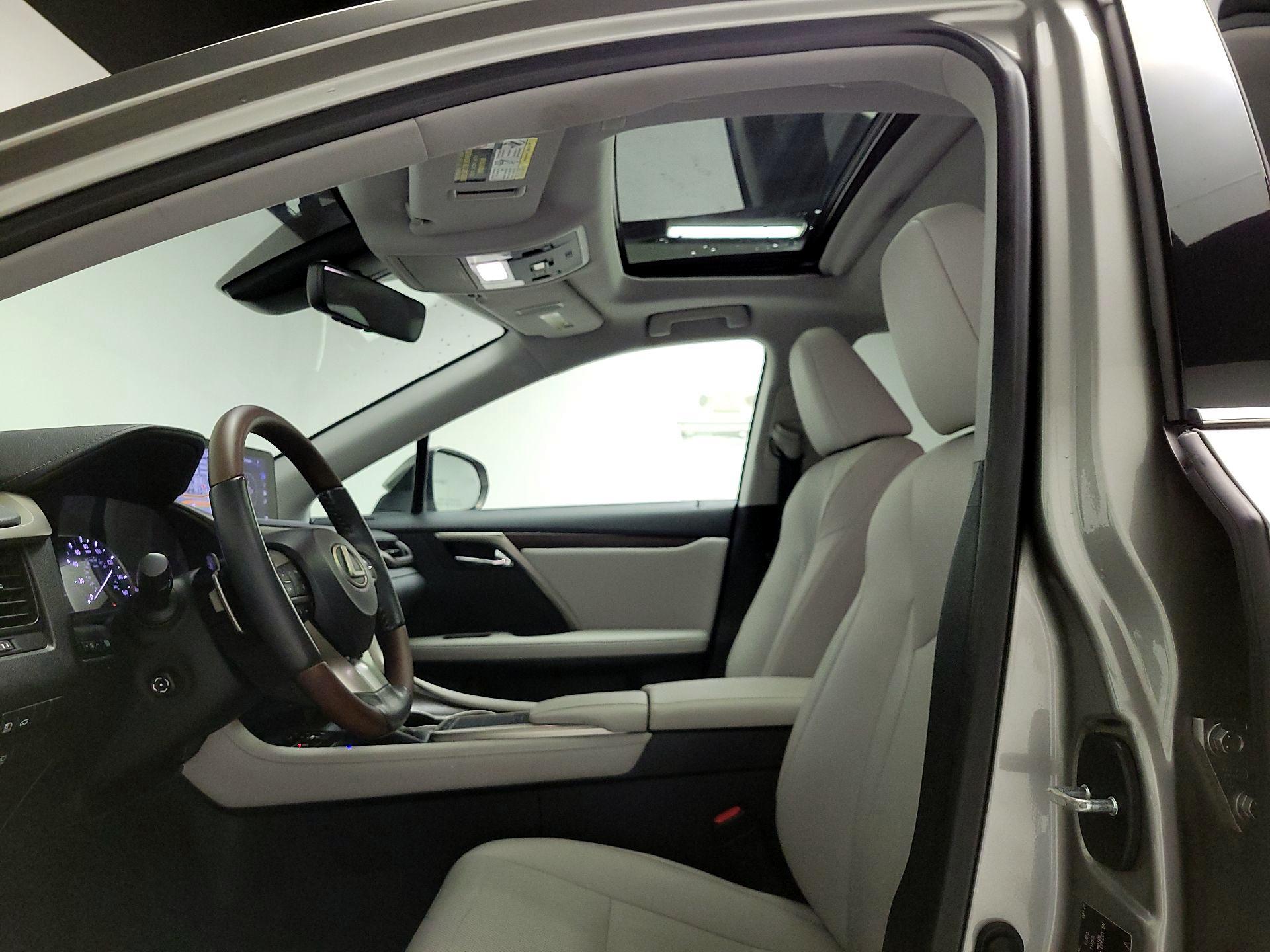 Thumbnail: 2020 Lexus RX - 20