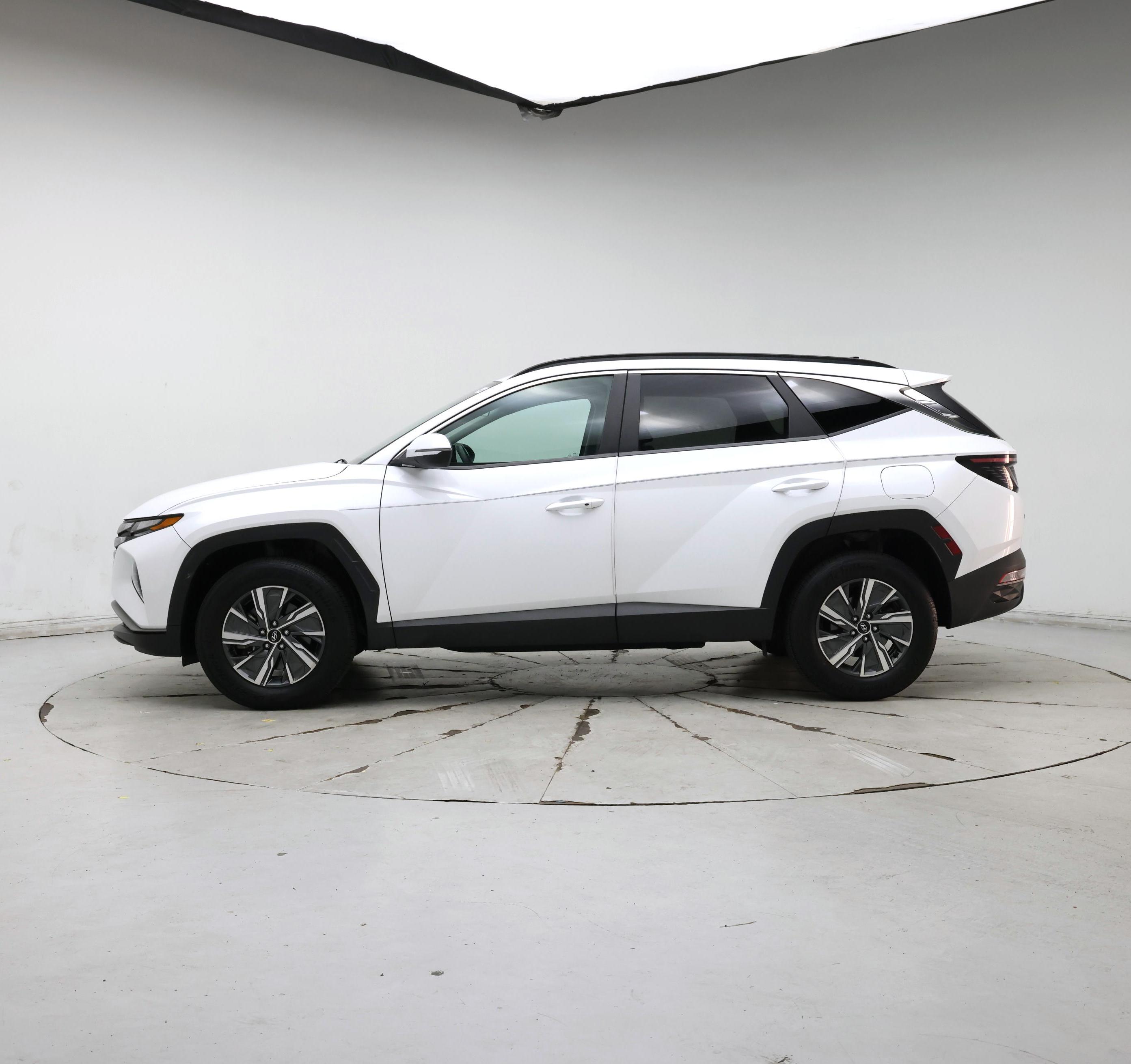 Thumbnail: 2022 Hyundai Tucson - 3