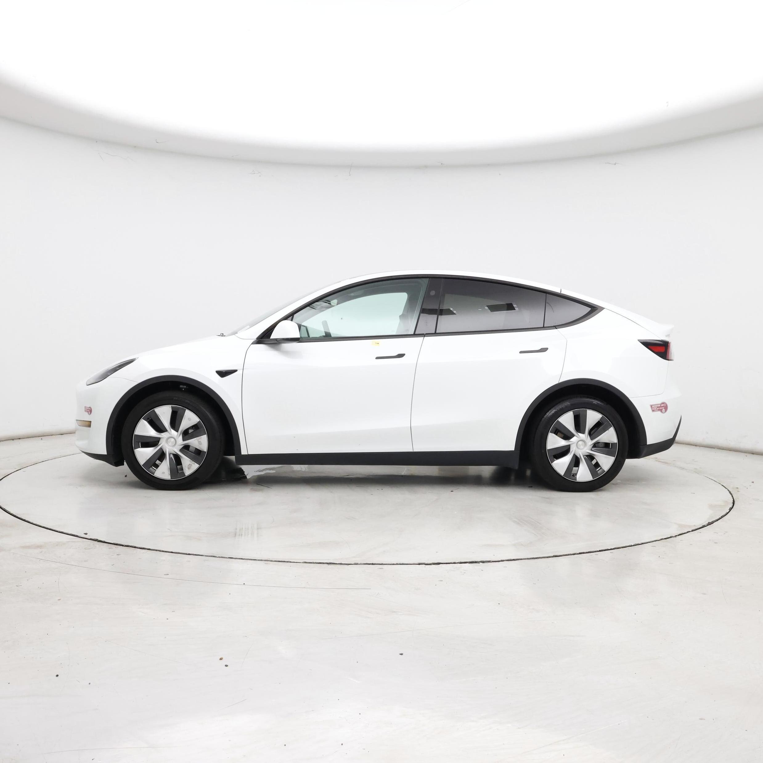 Thumbnail: 2024 Tesla Model Y - 3