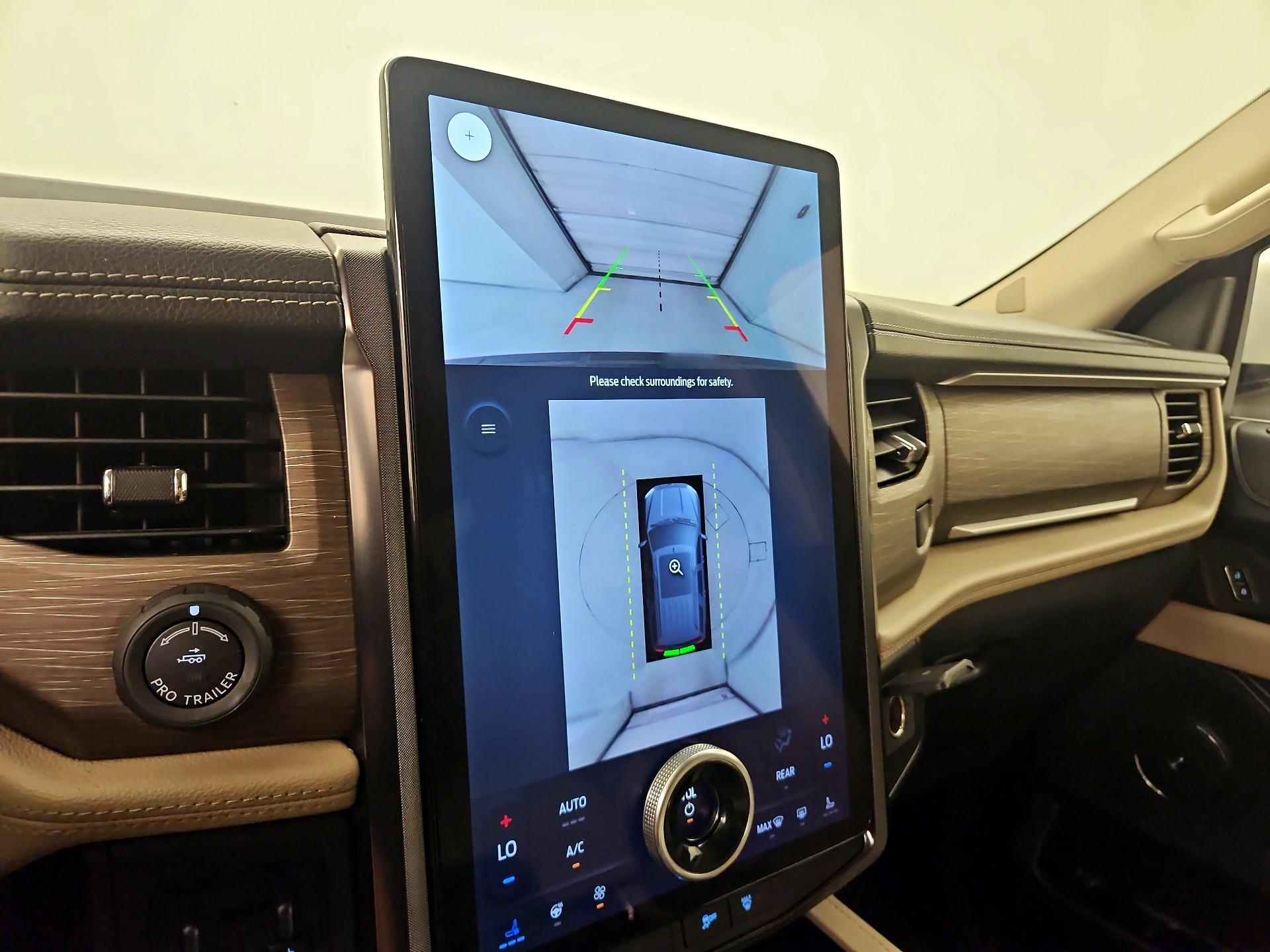 Thumbnail: 2022 Ford Expedition MAX - 14