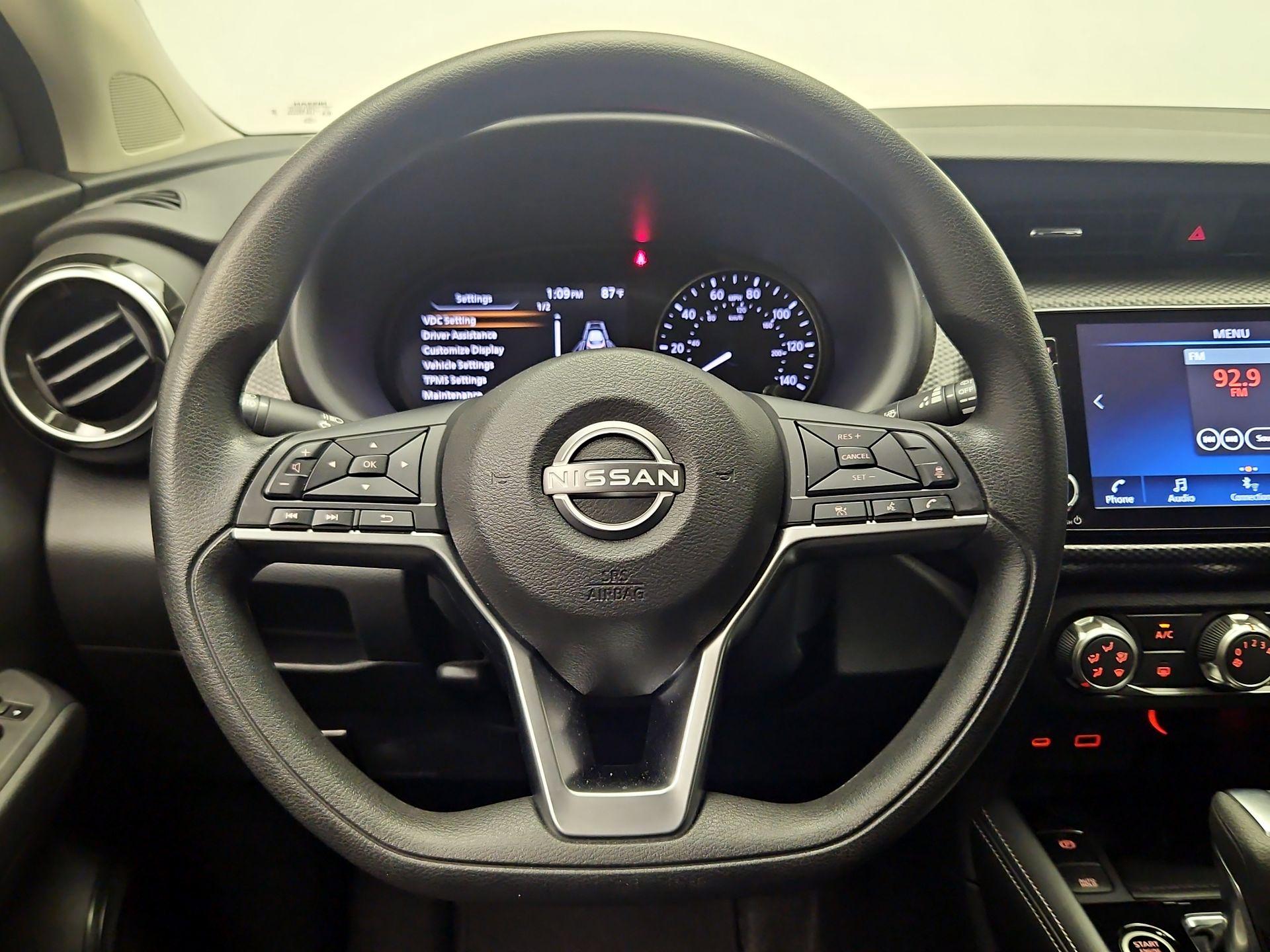 Thumbnail: 2023 Nissan Kicks - 10