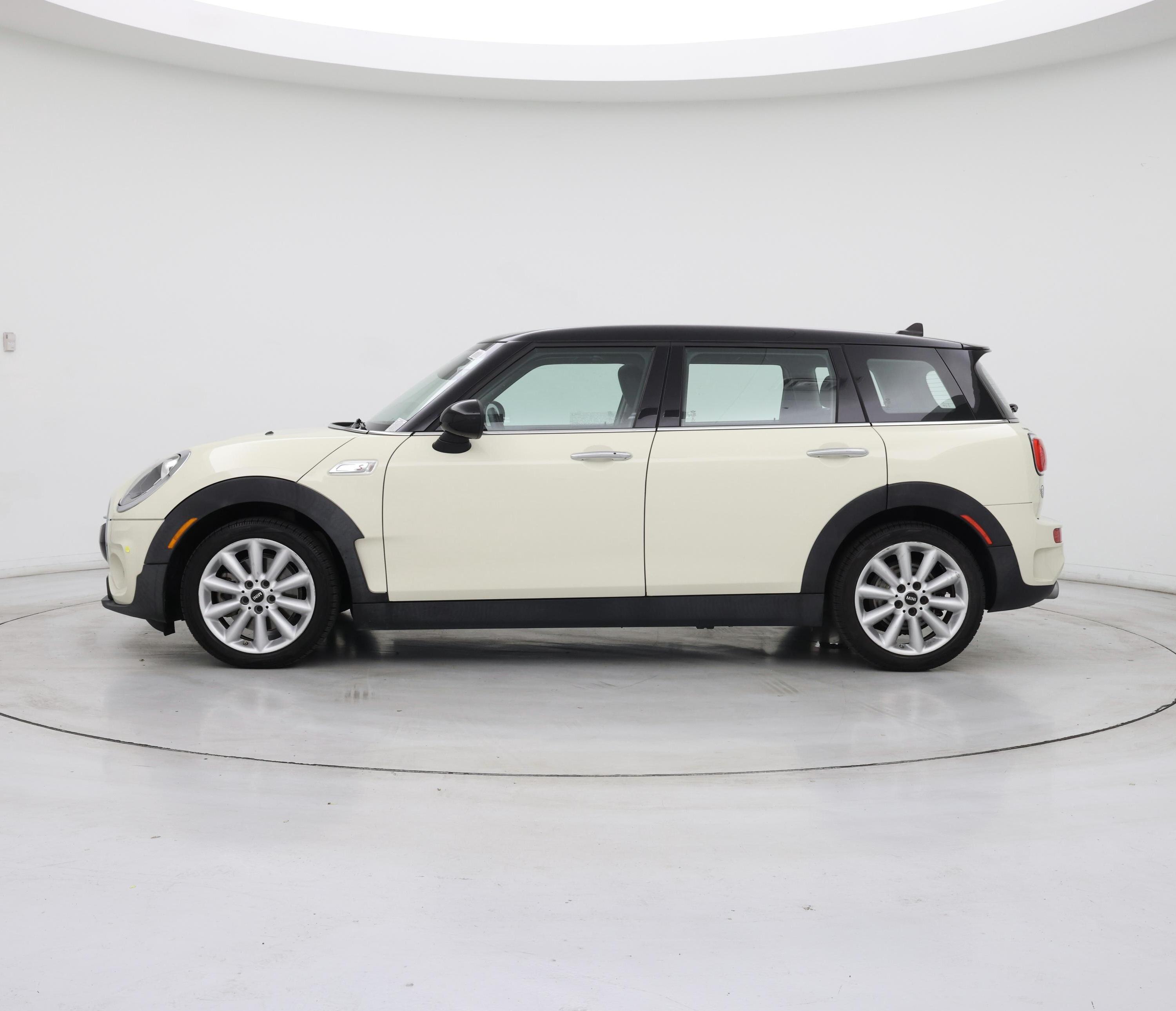 Thumbnail: 2019 MINI Cooper Clubman - 3