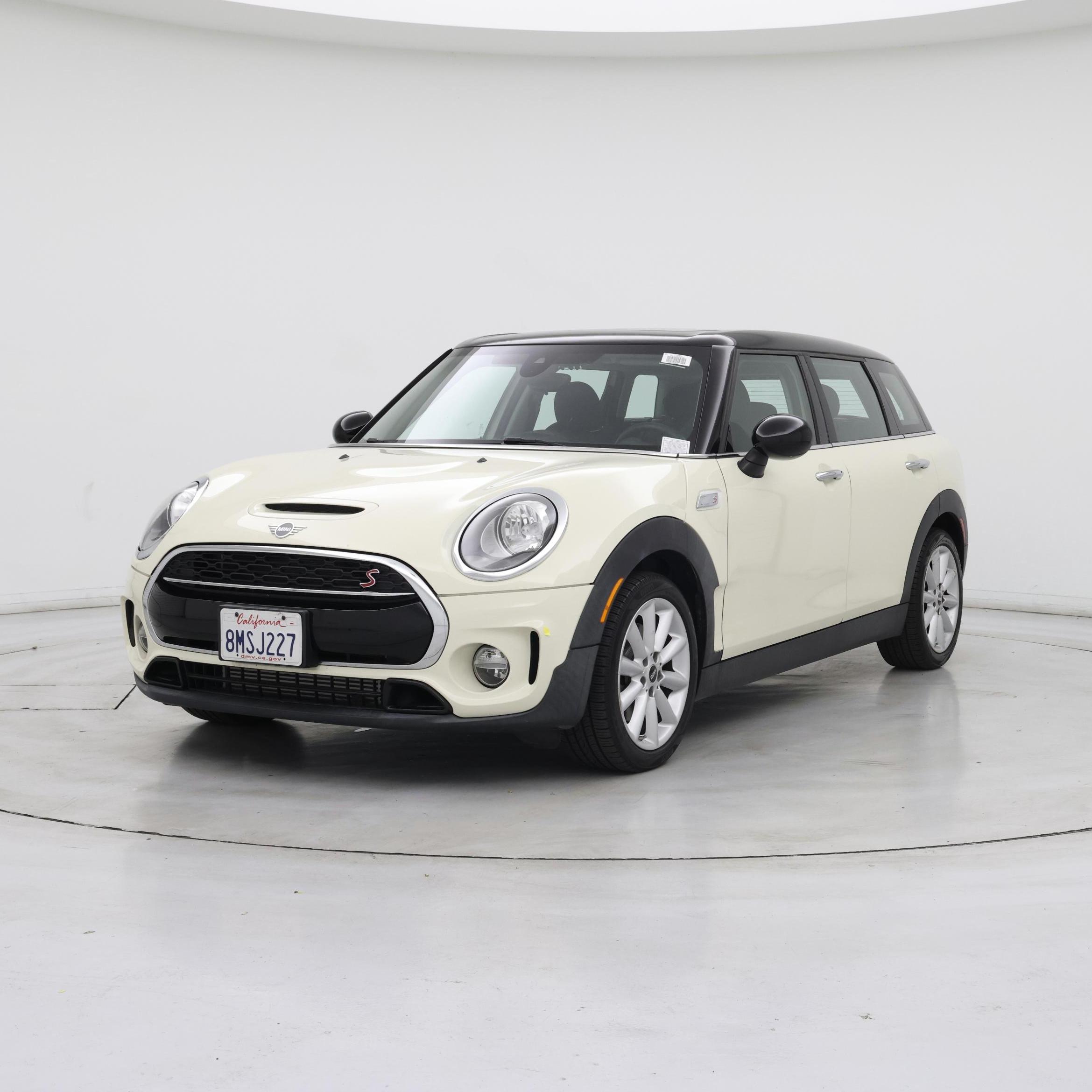 Thumbnail: 2019 MINI Cooper Clubman - 4