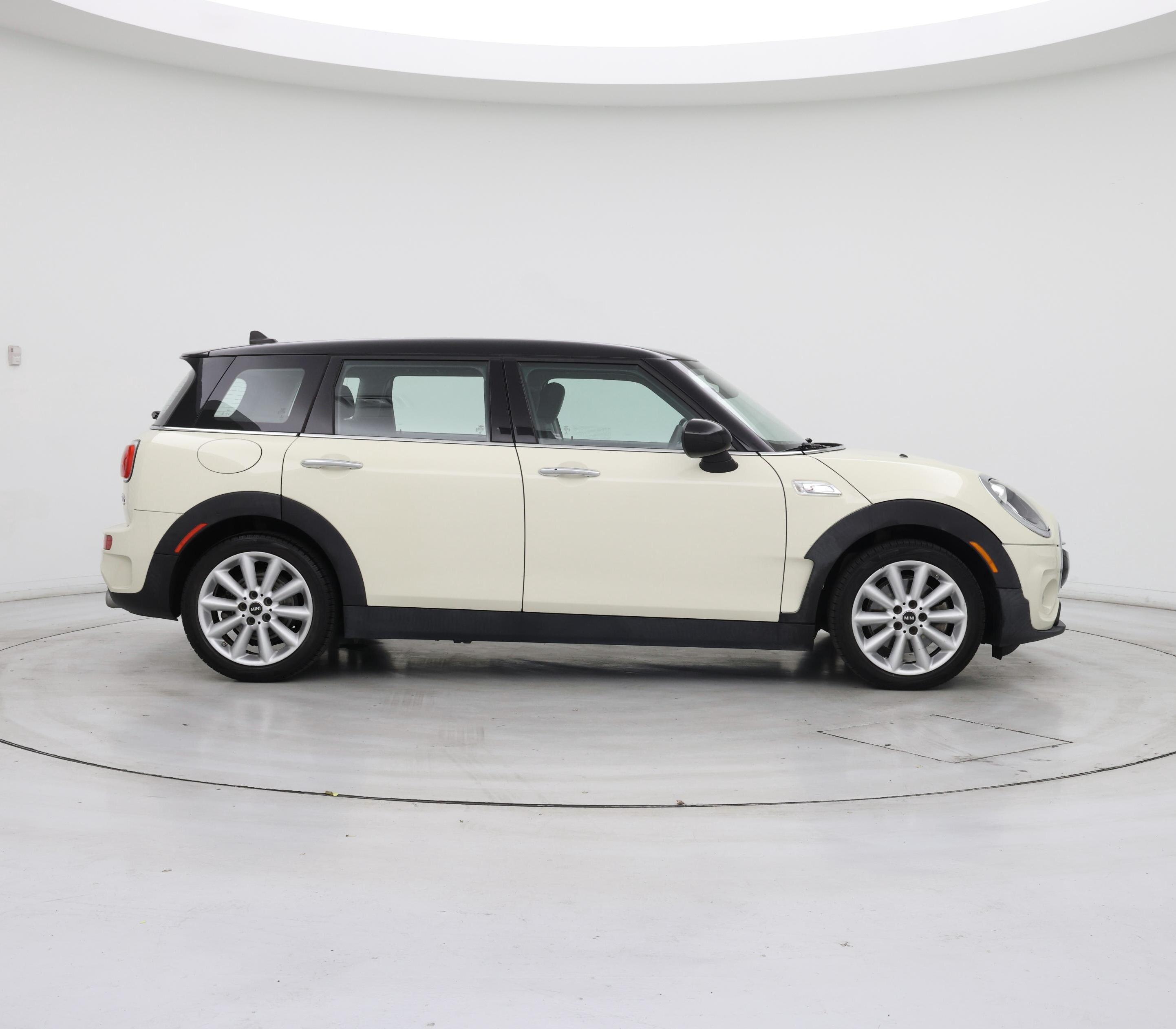 Thumbnail: 2019 MINI Cooper Clubman - 7