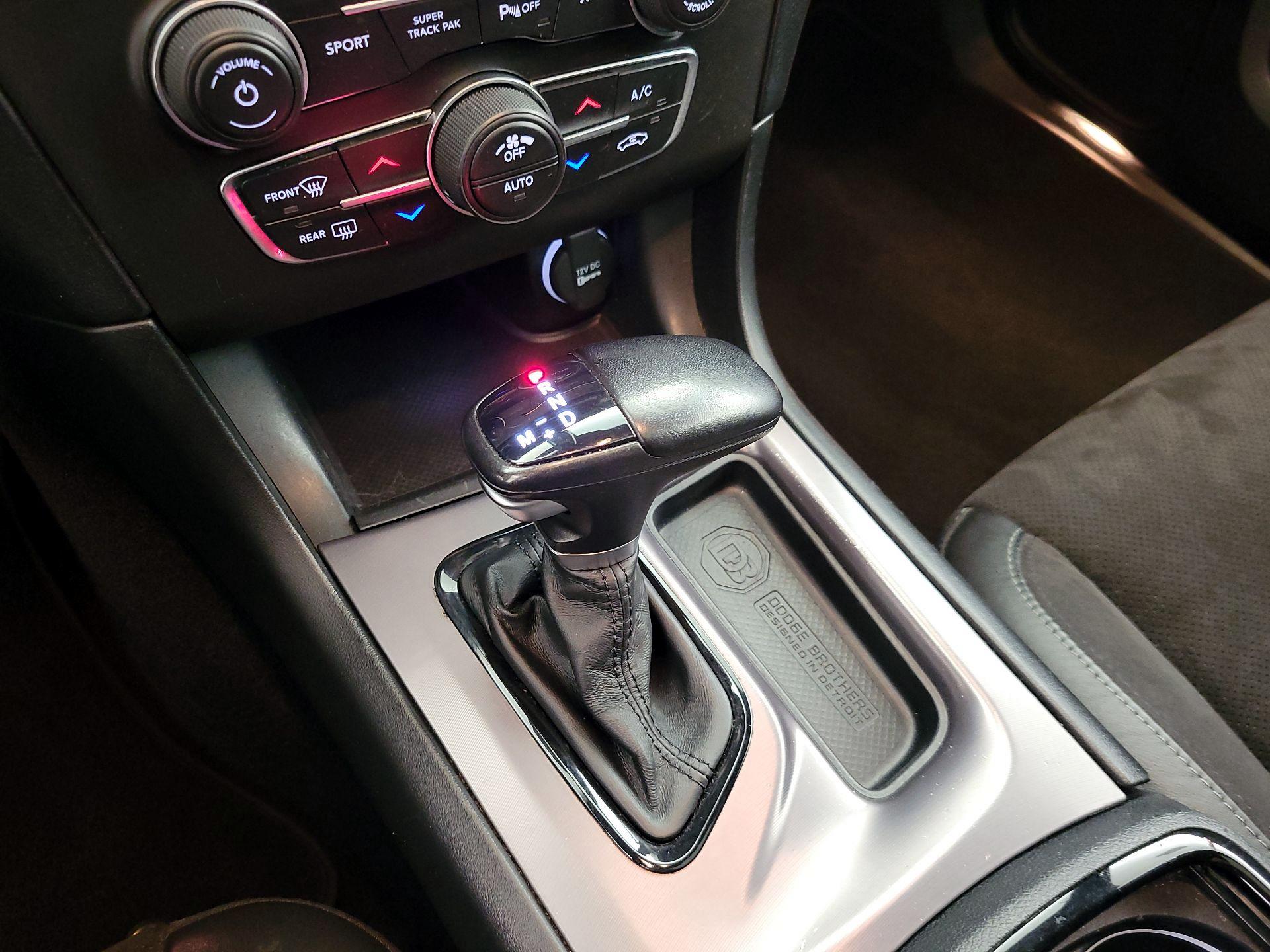 Thumbnail: 2022 Dodge Charger - 17