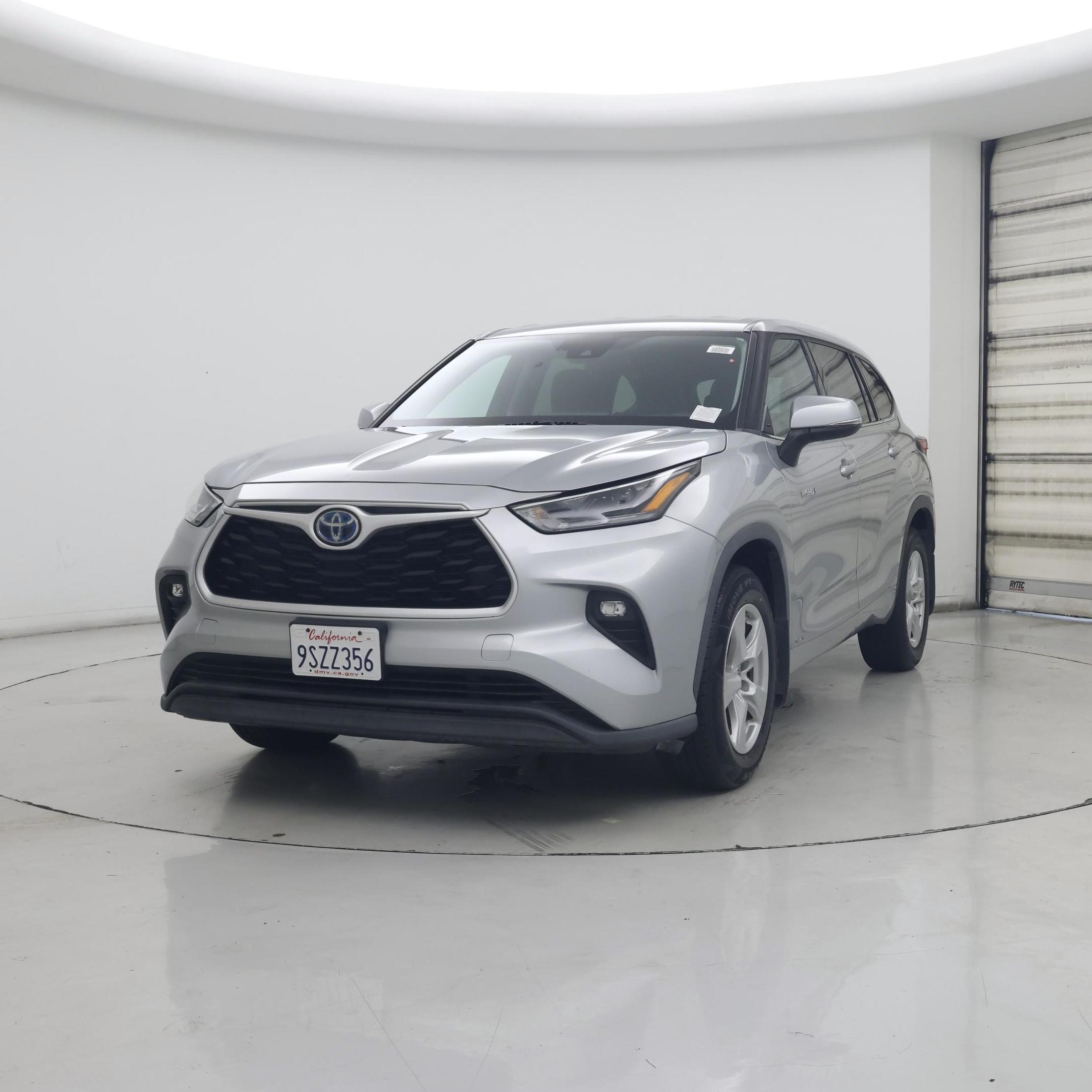Thumbnail: 2021 Toyota Highlander - 4