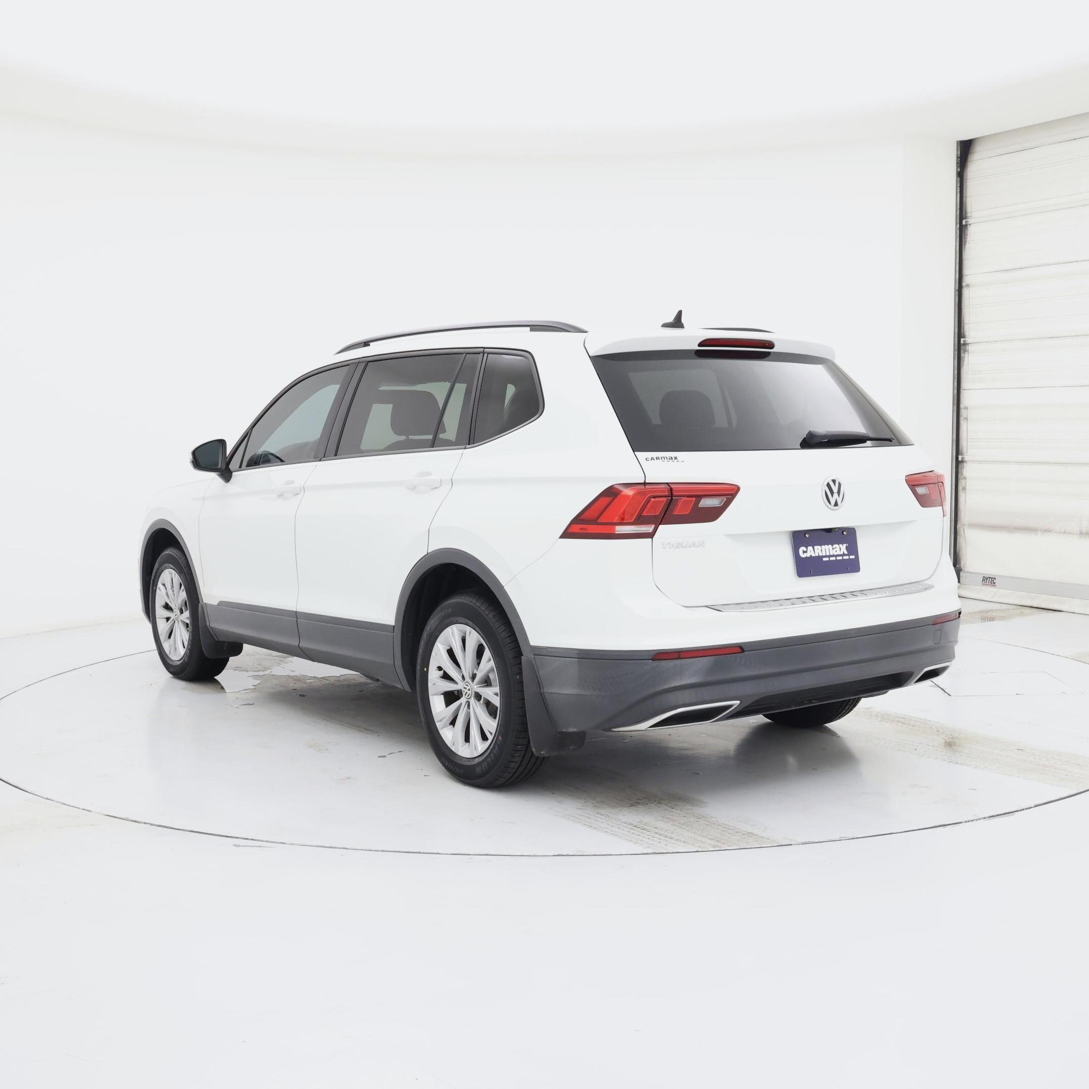Thumbnail: 2020 Volkswagen Tiguan - 2