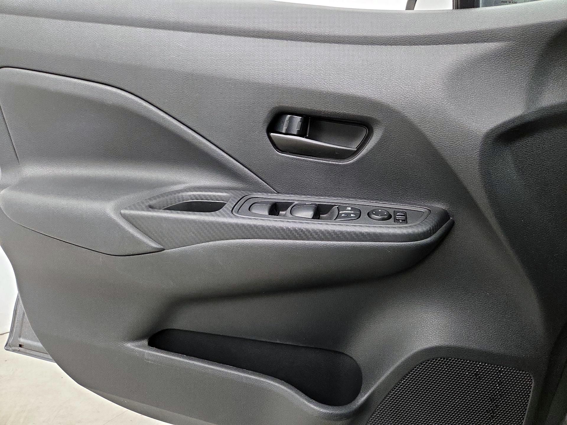 Thumbnail: 2020 Nissan Versa - 12