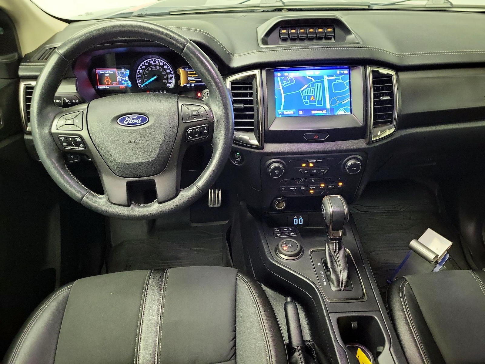Apple CarPlay® & Android Auto™