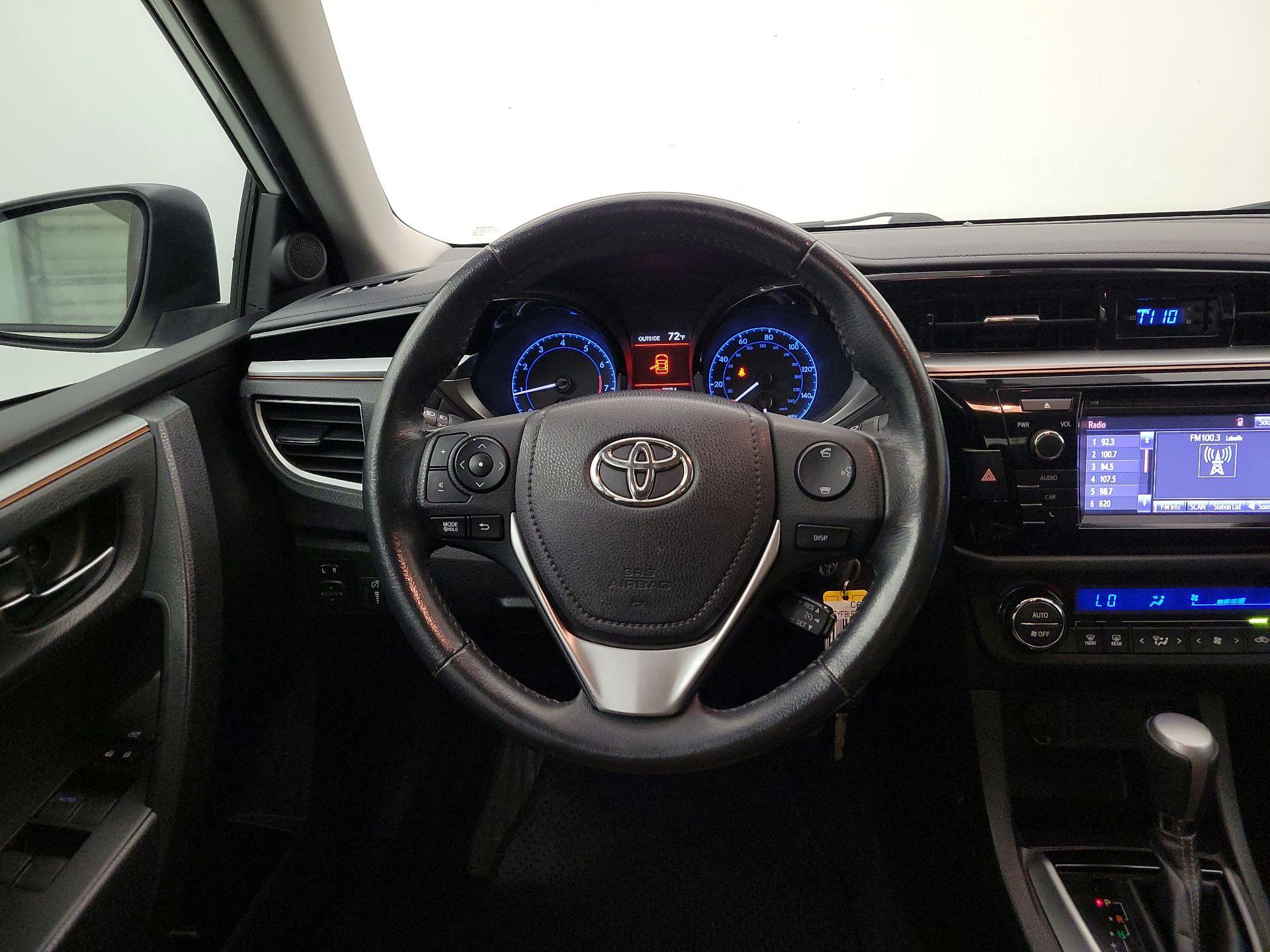 Thumbnail: 2015 Toyota Corolla - 10