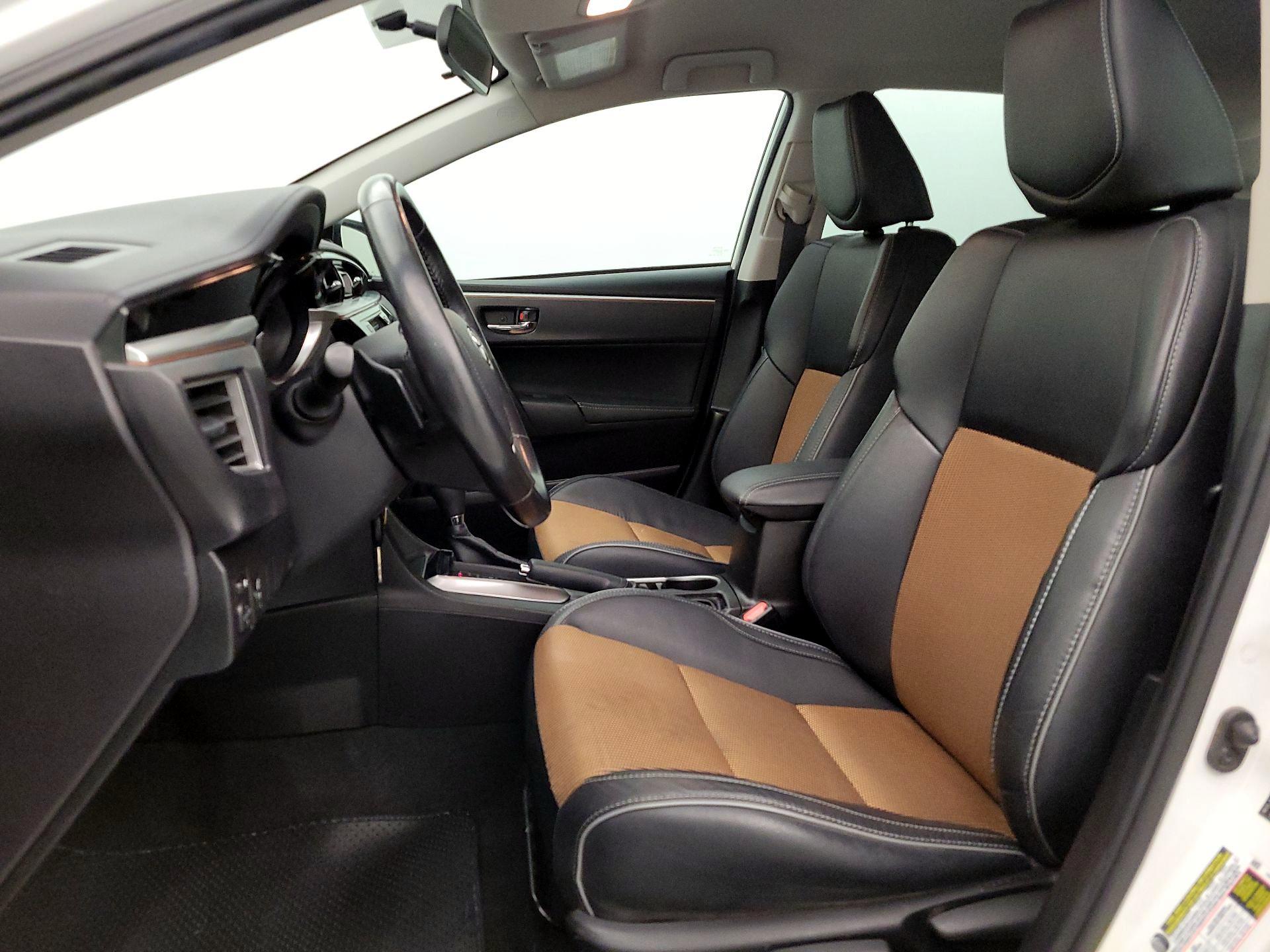 Thumbnail: 2015 Toyota Corolla - 11