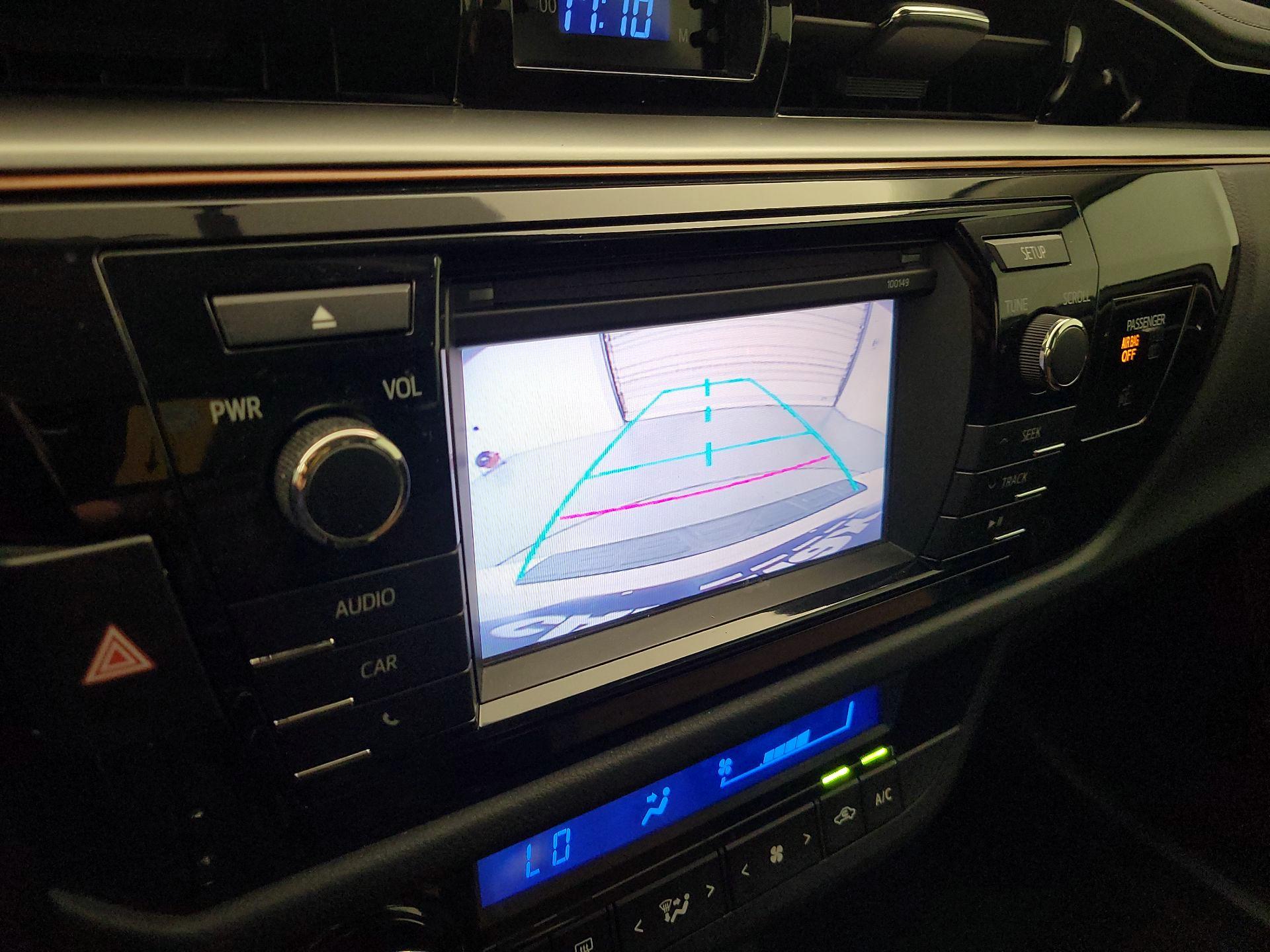 Thumbnail: 2015 Toyota Corolla - 14