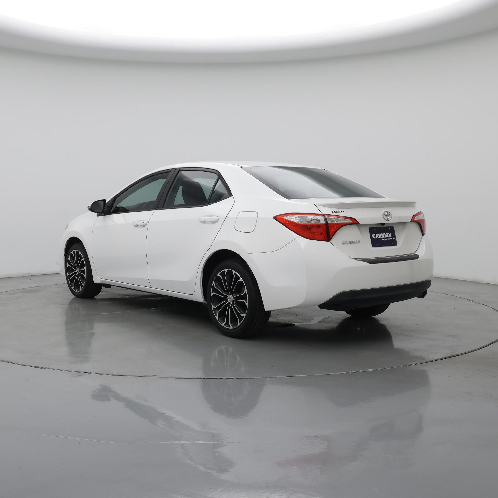 Thumbnail: 2015 Toyota Corolla - 2