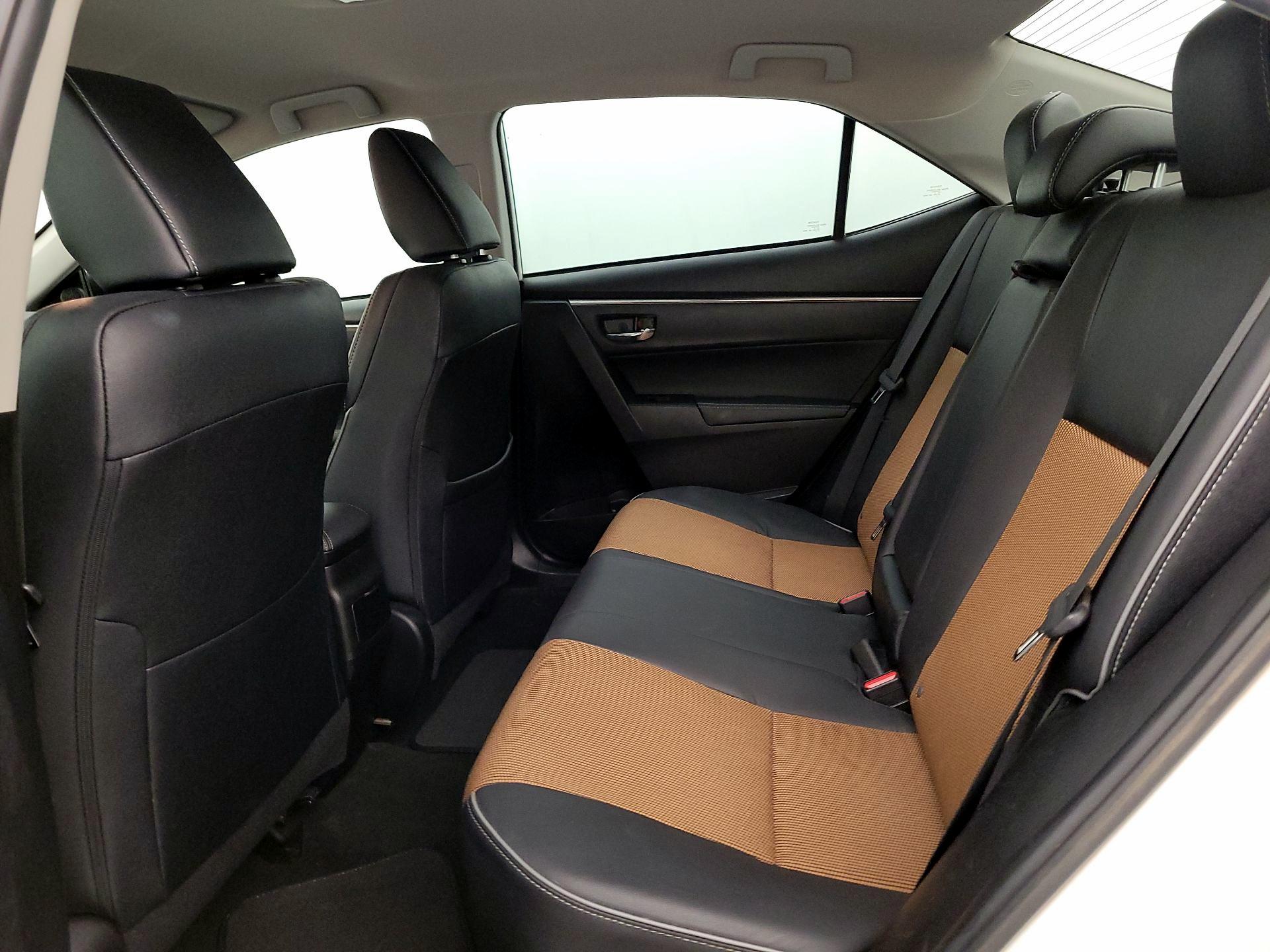 Thumbnail: 2015 Toyota Corolla - 19