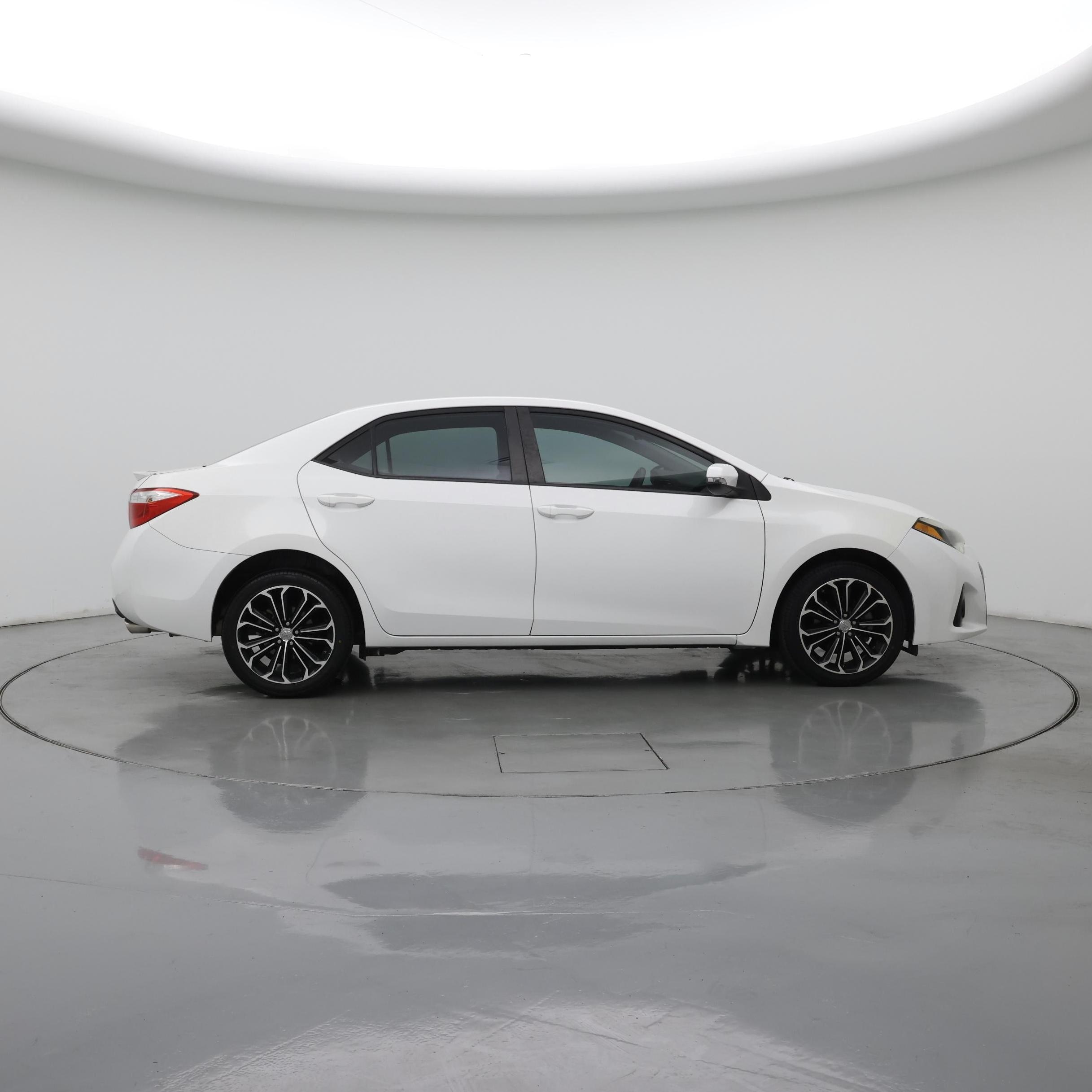 Thumbnail: 2015 Toyota Corolla - 7