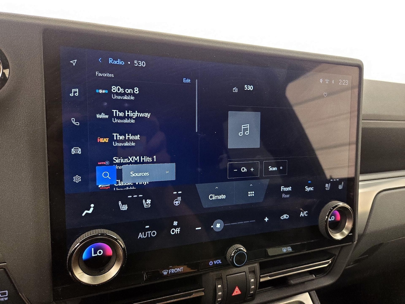 2025 Lexus GX Premium+ - Photo 17