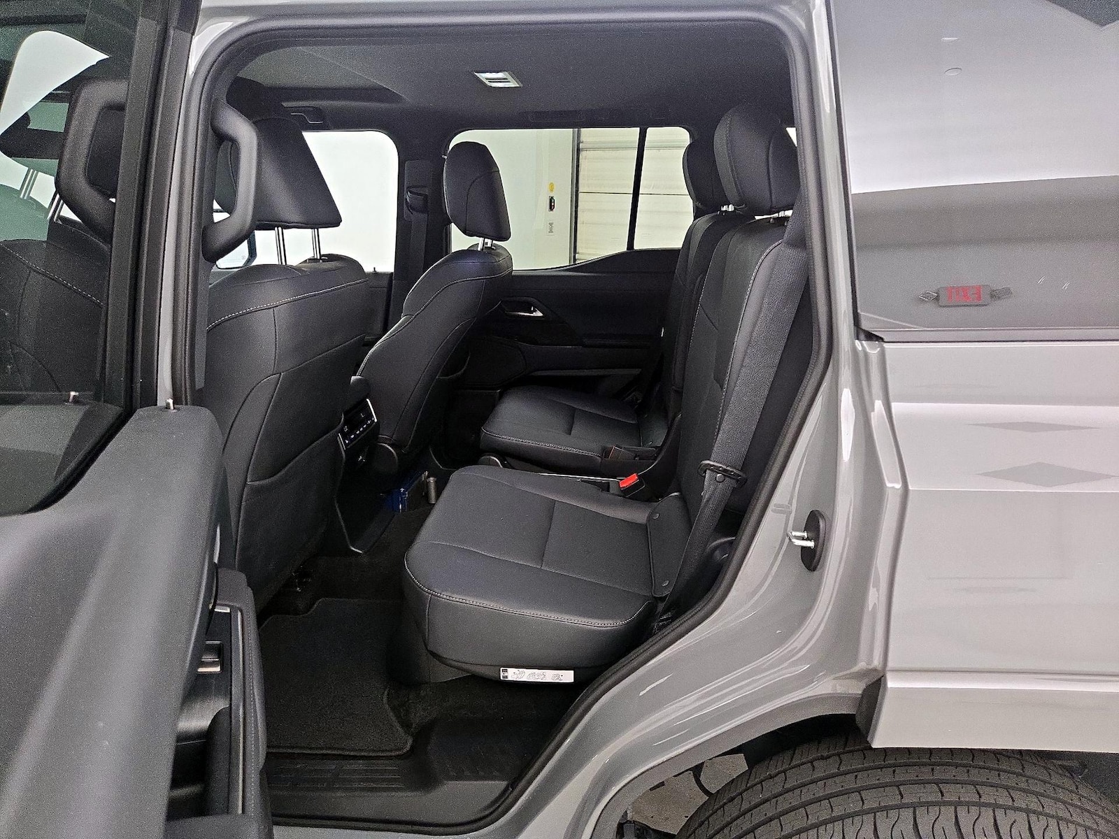 2025 Lexus GX Premium+ - Photo 21