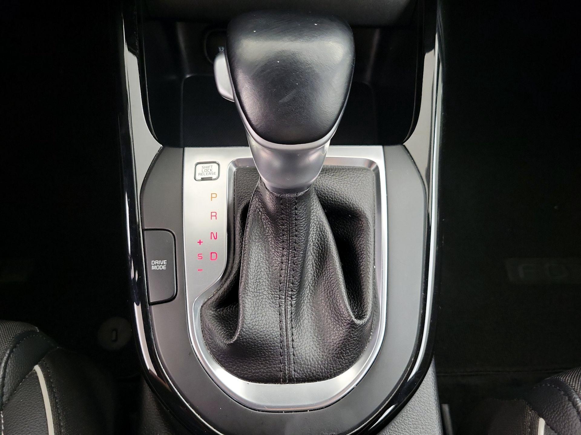 Thumbnail: 2020 Kia Forte - 17