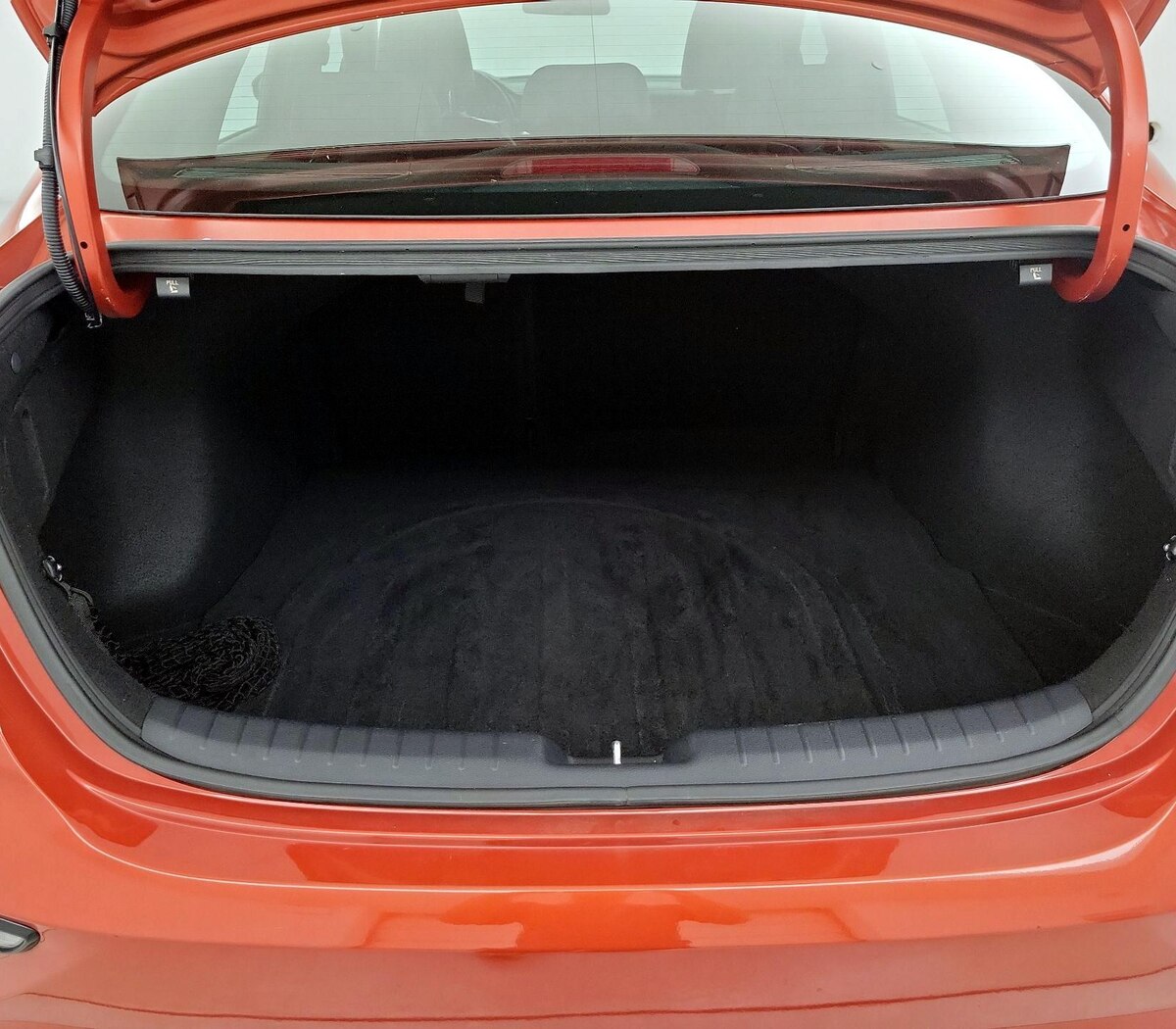 Trunk/Cargo (Seats Up)