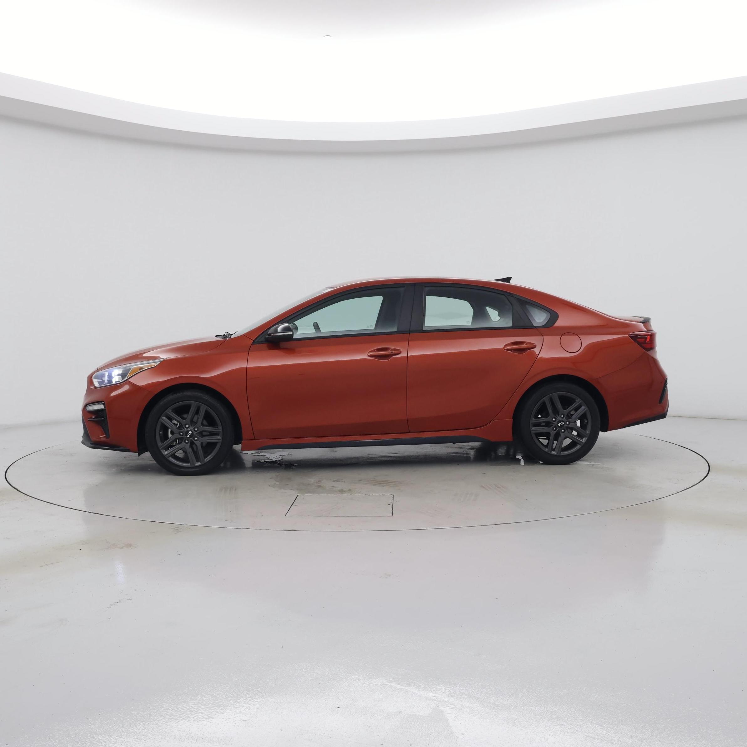 Thumbnail: 2020 Kia Forte - 3