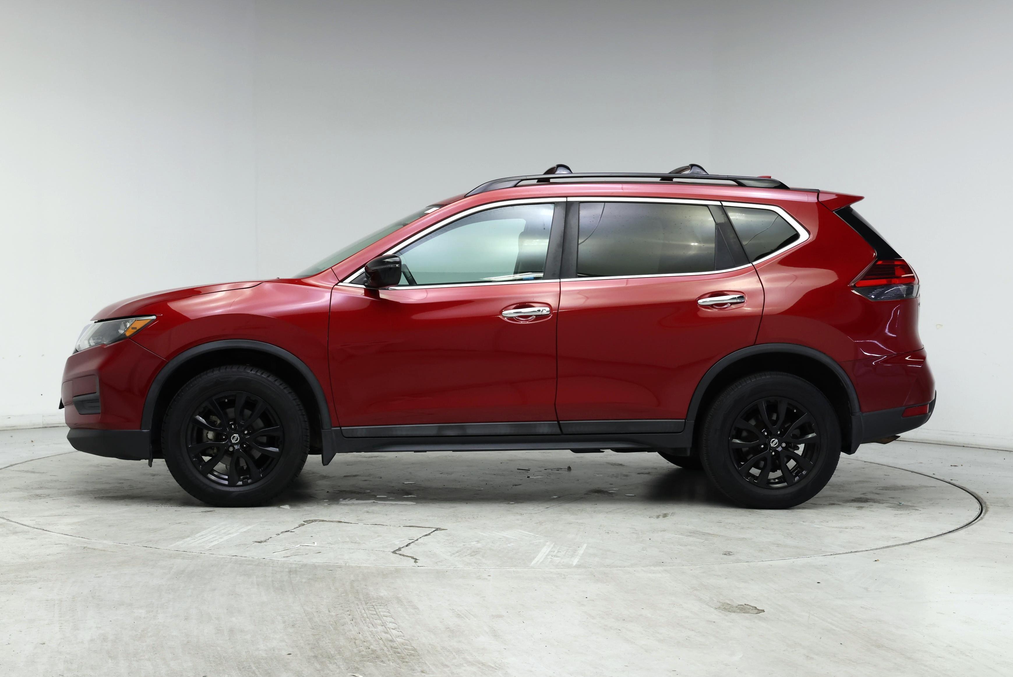 Thumbnail: 2017 Nissan Rogue - 3