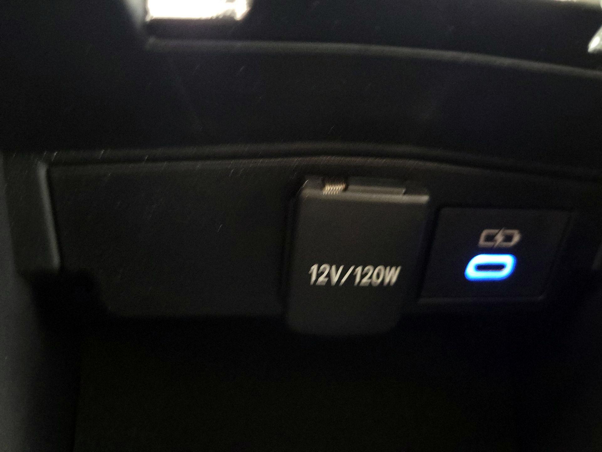 Thumbnail: 2022 Toyota Corolla - 18