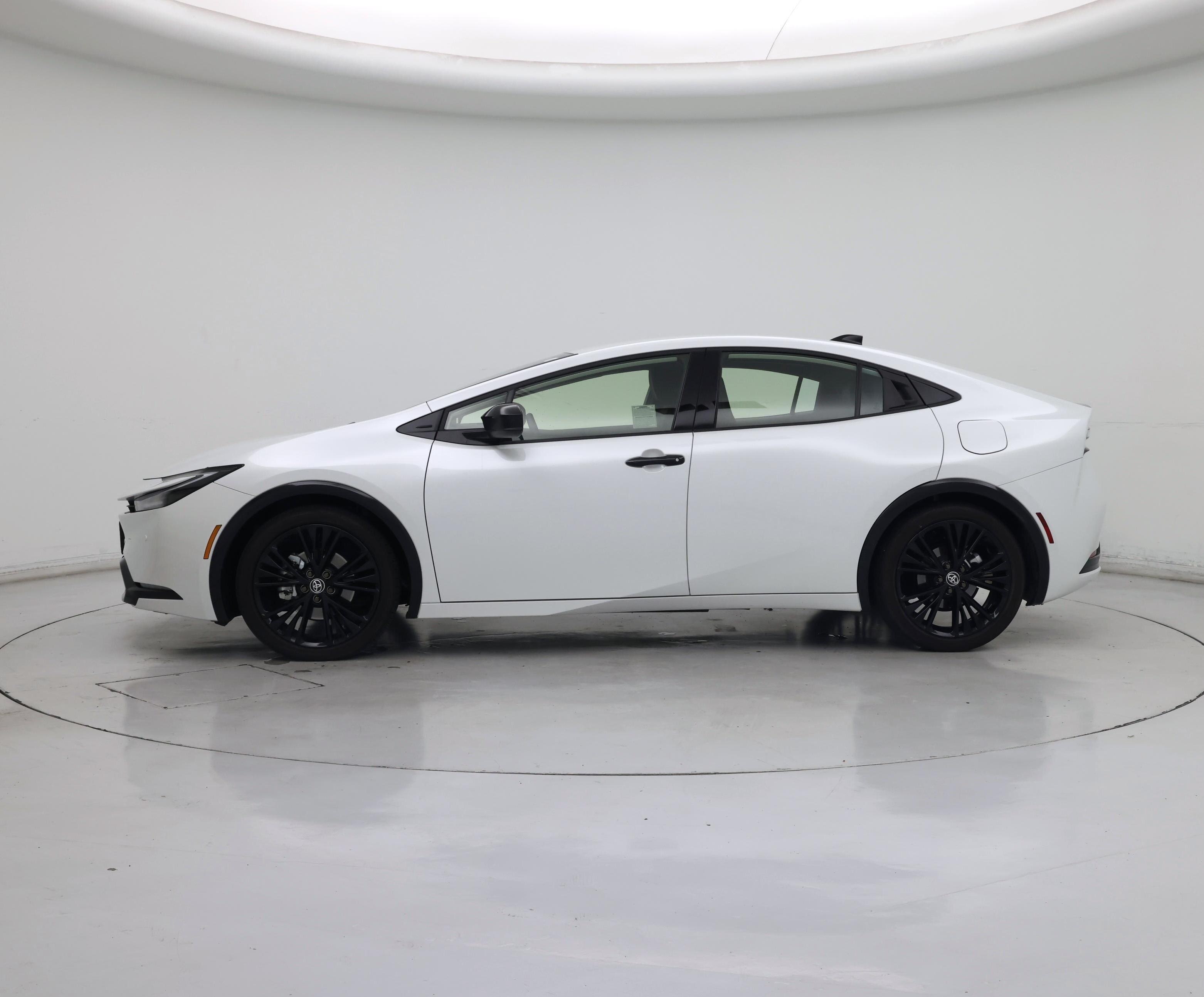 Thumbnail: 2026 Toyota Prius - 3